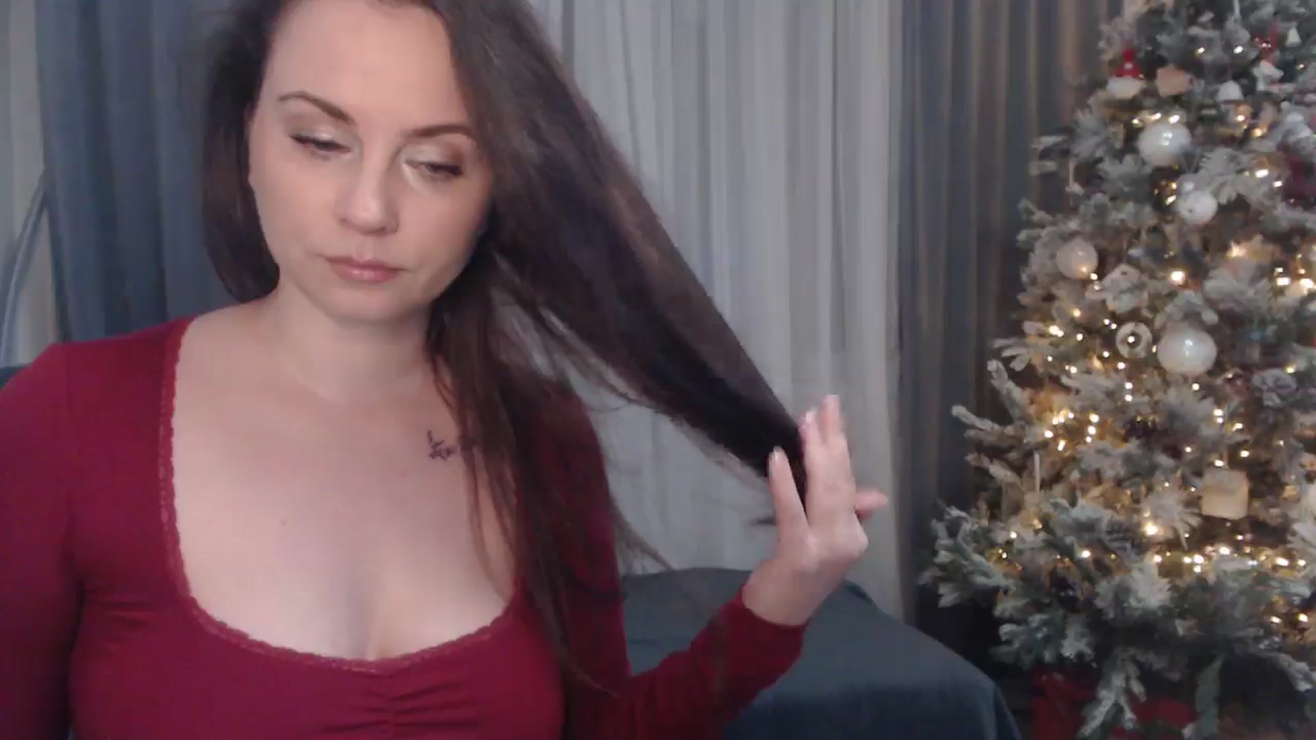 Gallery image thumbnail from ASweetJessie's myfreecams stream on, 12/14/2025, 18:18 image 5 of 20
