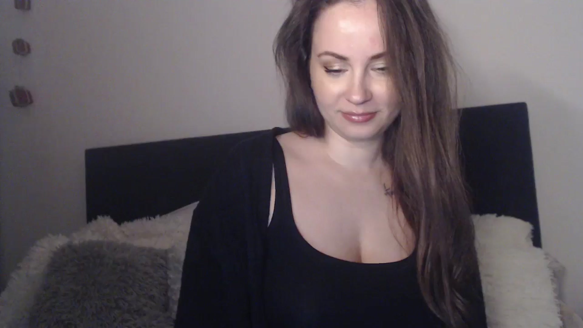 Gallery image thumbnail from ASweetJessie's myfreecams stream on, 01/14/2026, 17:46 image 10 of 20