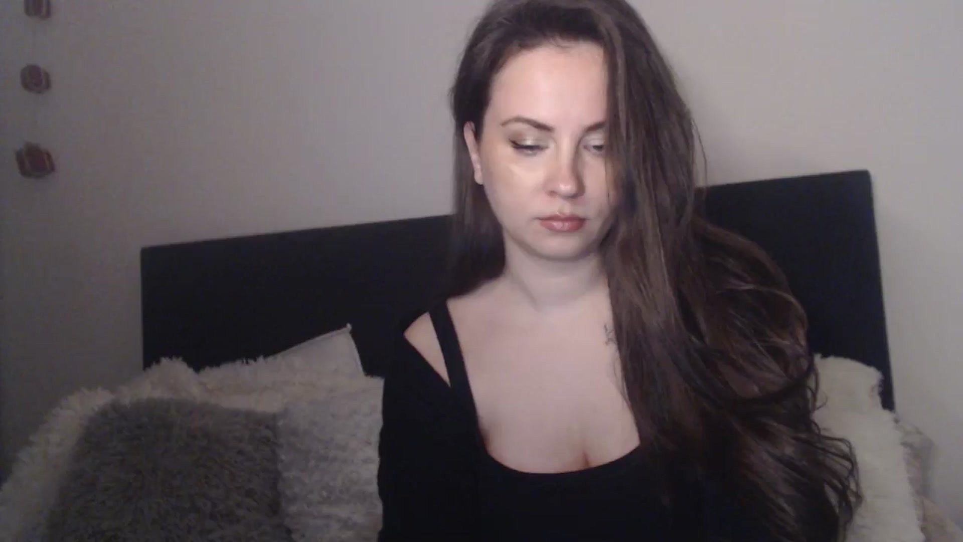 Gallery image thumbnail from ASweetJessie's myfreecams stream on, 01/14/2026, 17:46 image 13 of 20