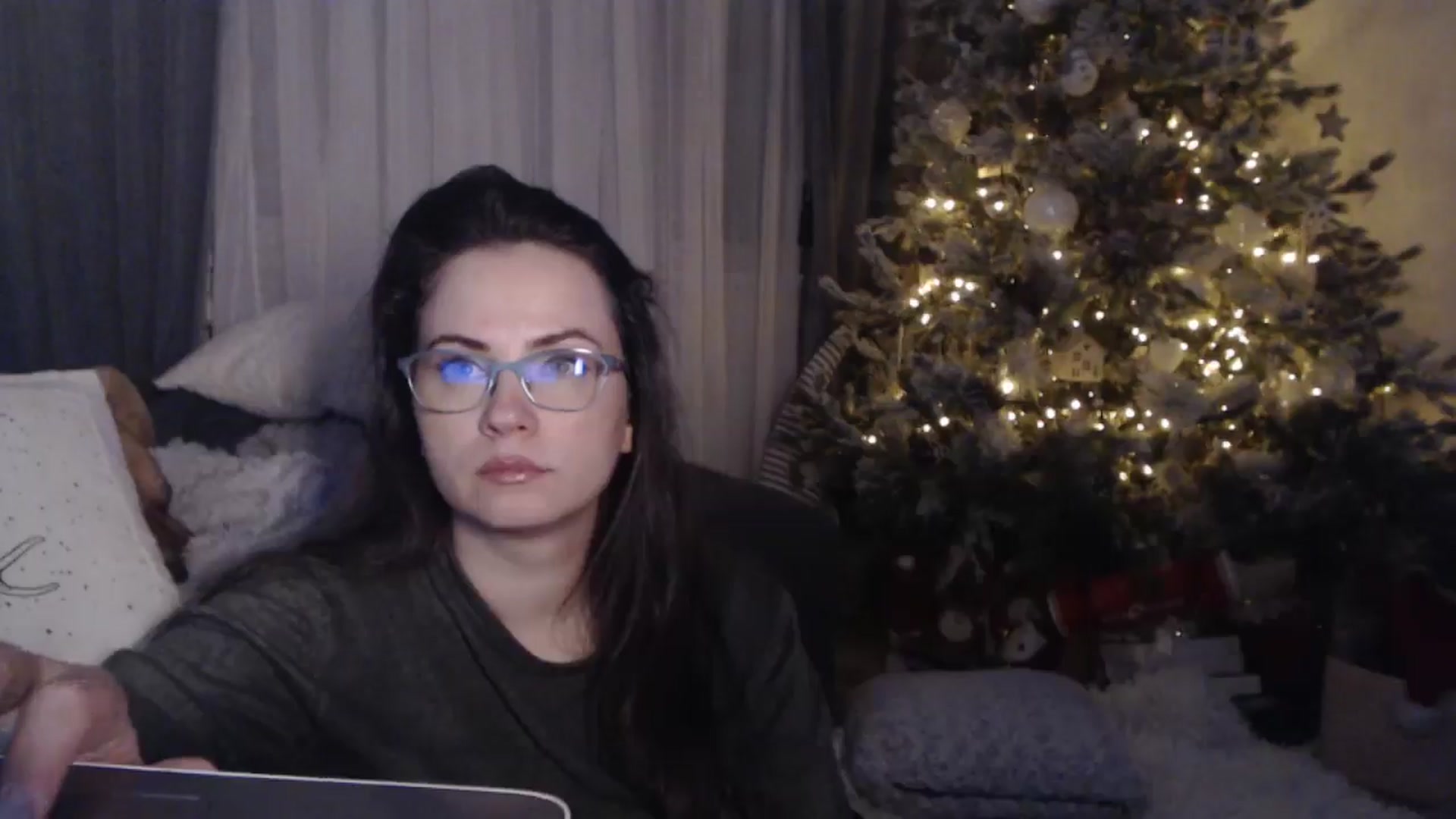 Gallery image thumbnail from ASweetJessie's myfreecams stream on, 01/15/2026, 17:18 image 15 of 20