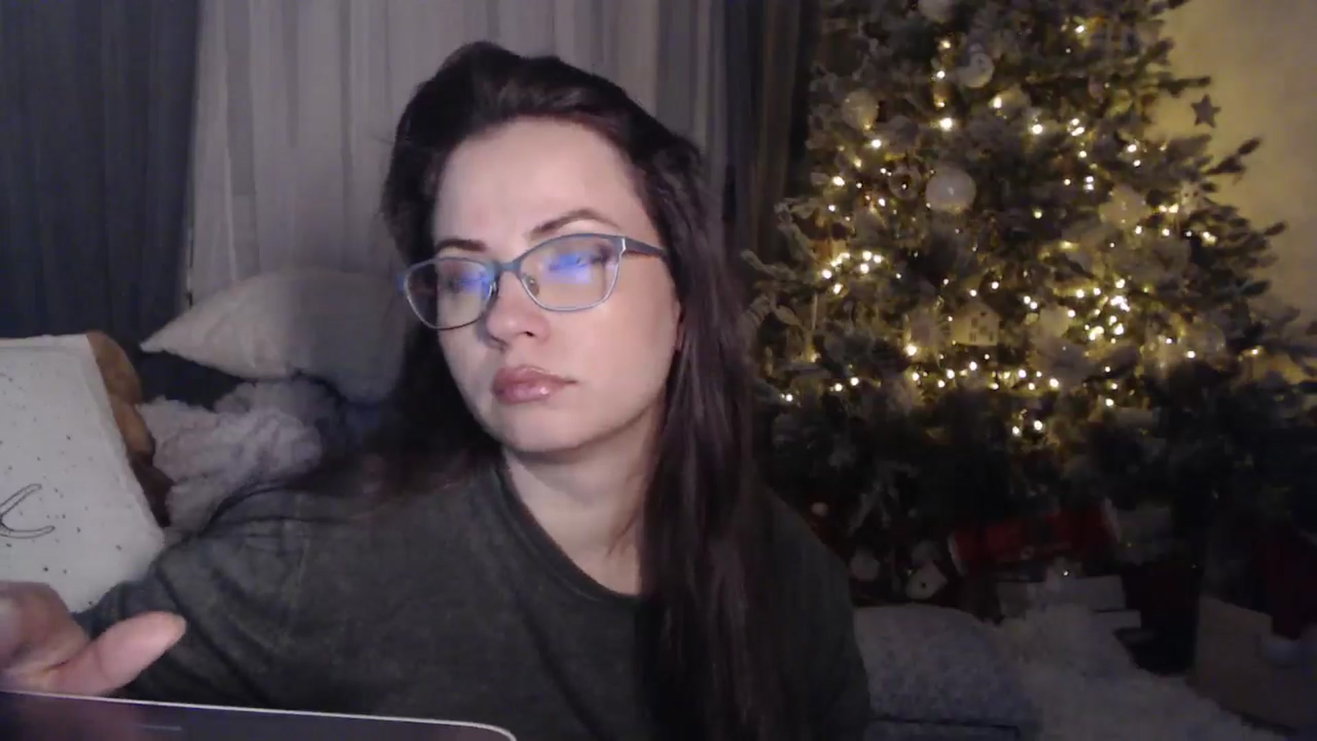 Gallery image thumbnail from ASweetJessie's myfreecams stream on, 01/15/2026, 17:18 image 16 of 20