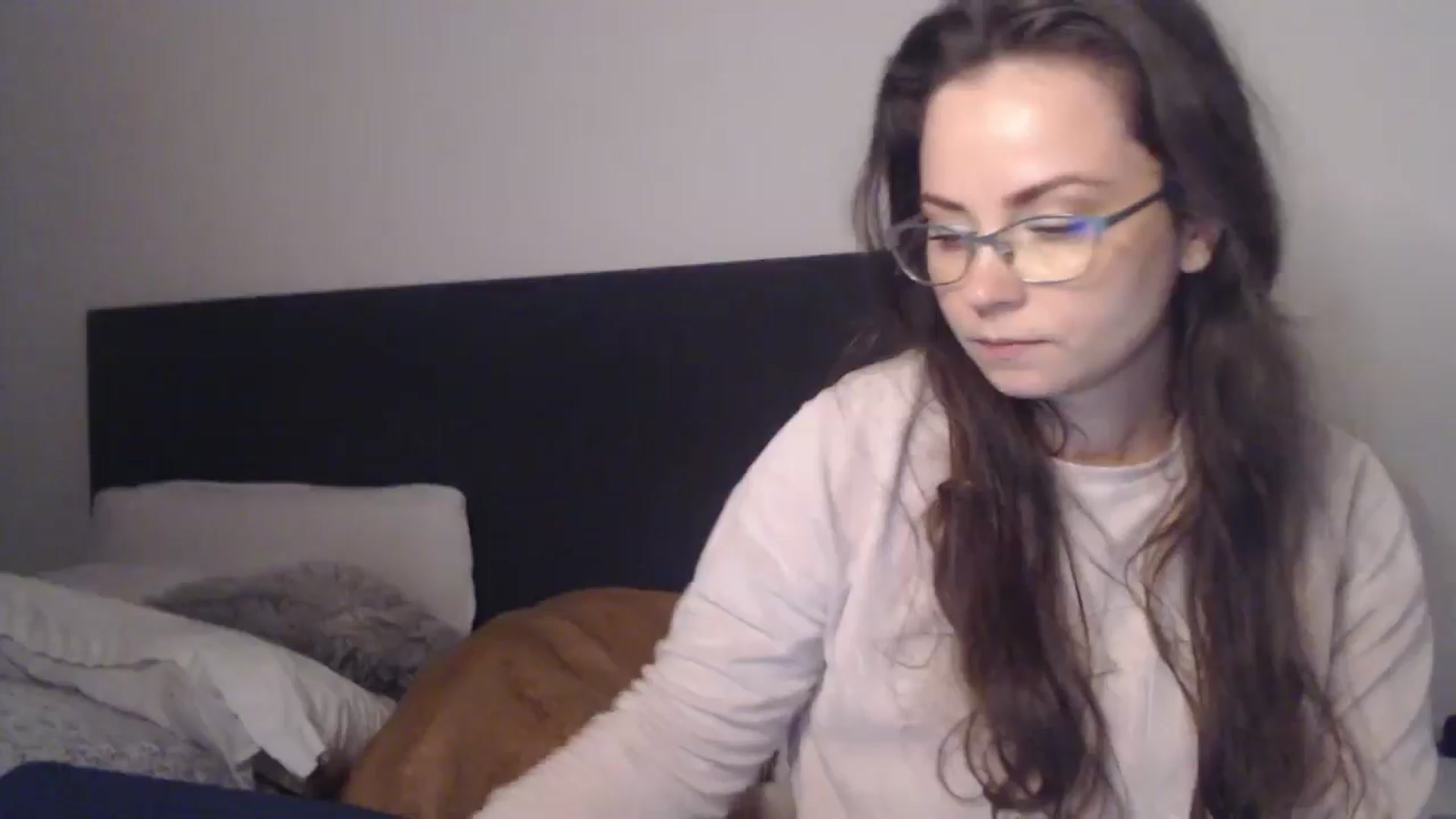 Gallery image thumbnail from ASweetJessie's myfreecams stream on, 01/27/2026, 14:27 image 2 of 20