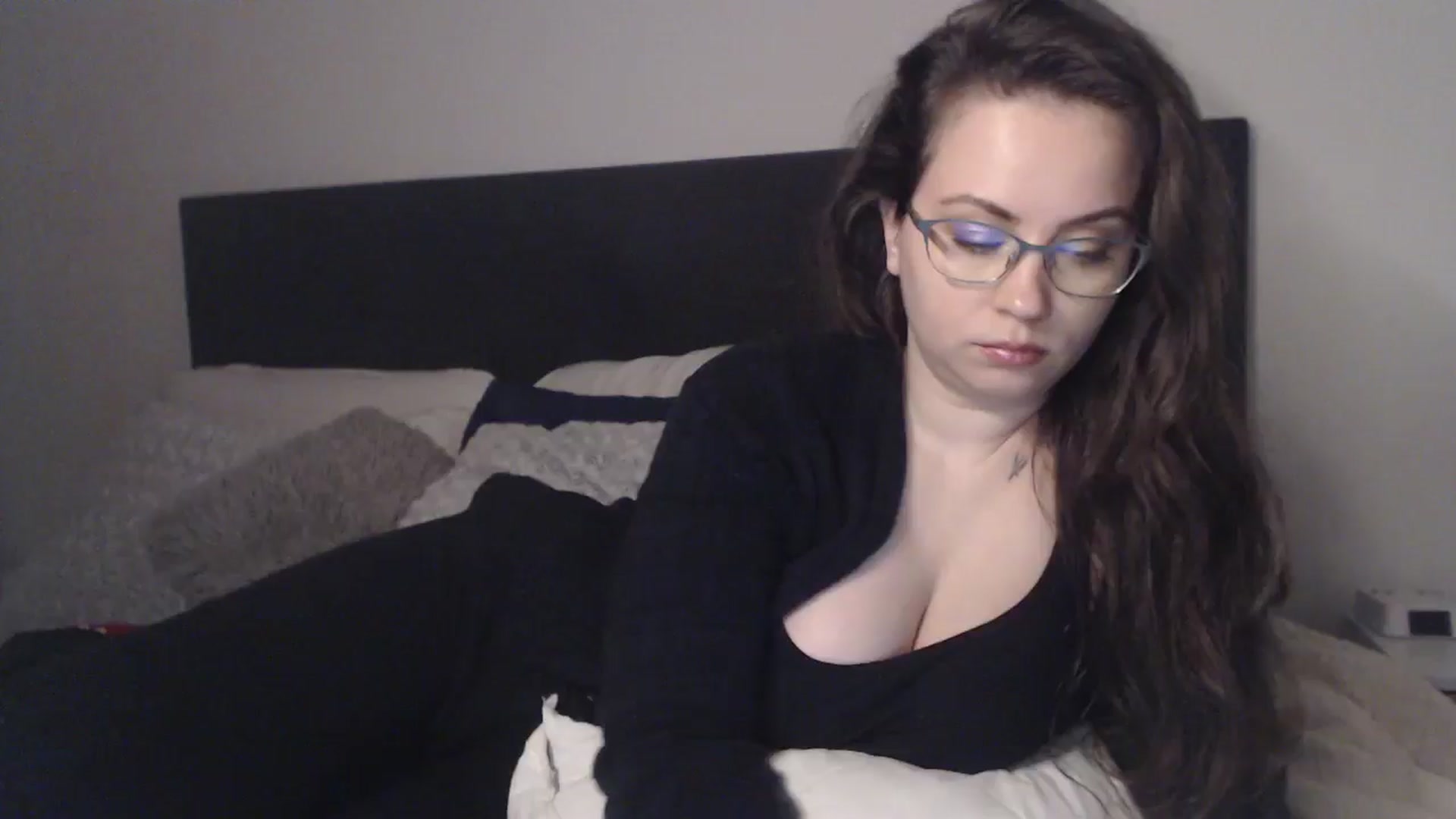 Gallery image thumbnail from ASweetJessie's myfreecams stream on, 01/28/2026, 19:25 image 4 of 20
