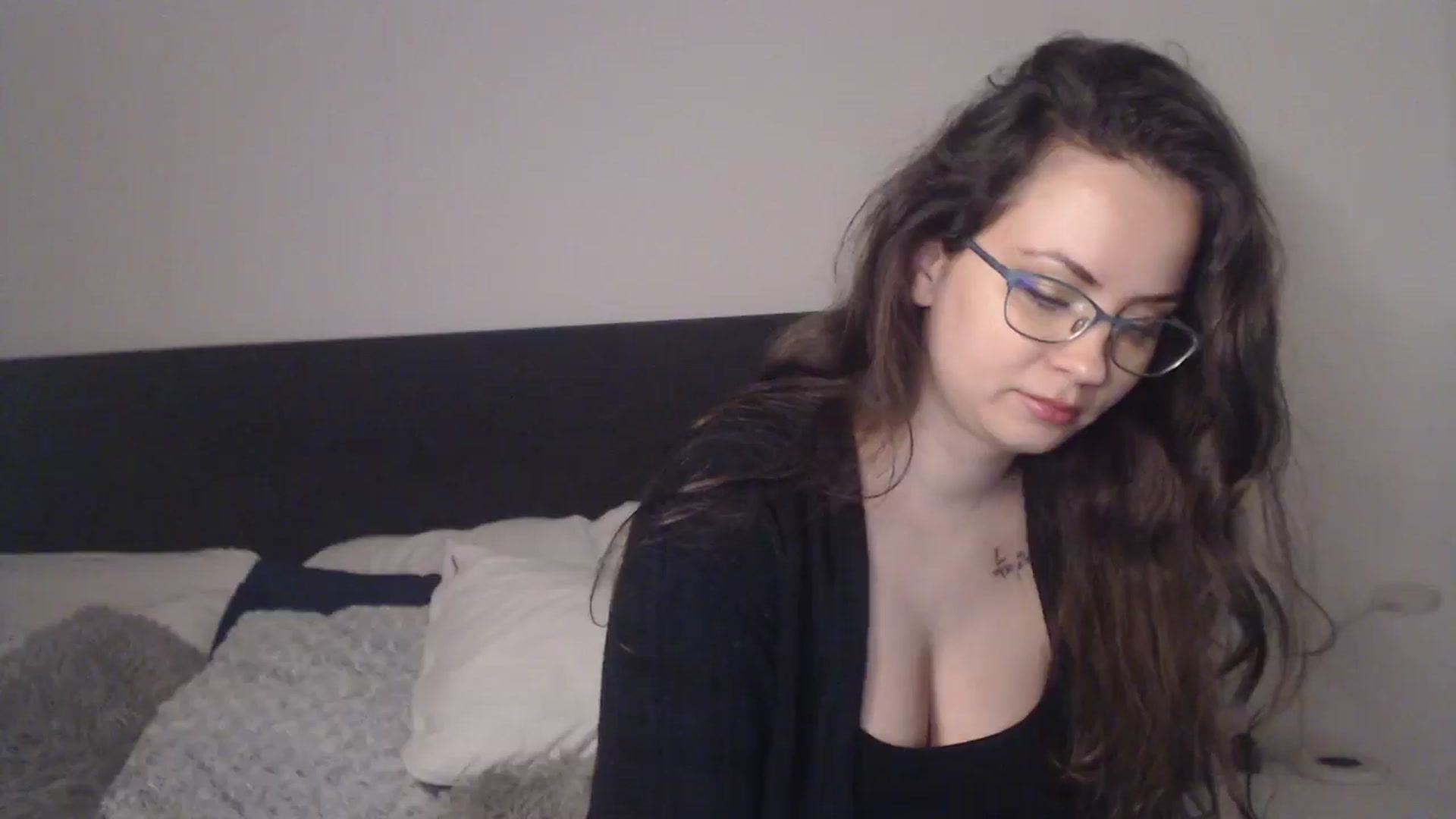 Gallery image thumbnail from ASweetJessie's myfreecams stream on, 01/28/2026, 19:25 image 14 of 20