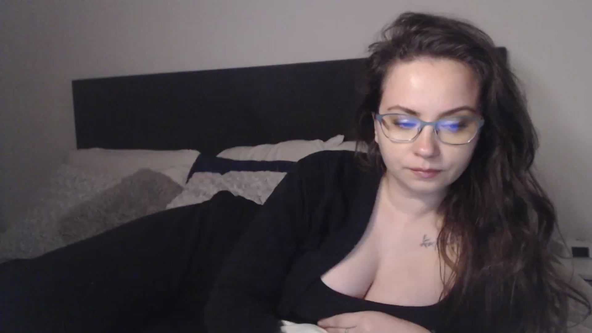 Gallery image thumbnail from ASweetJessie's myfreecams stream on, 01/28/2026, 19:25 image 7 of 20