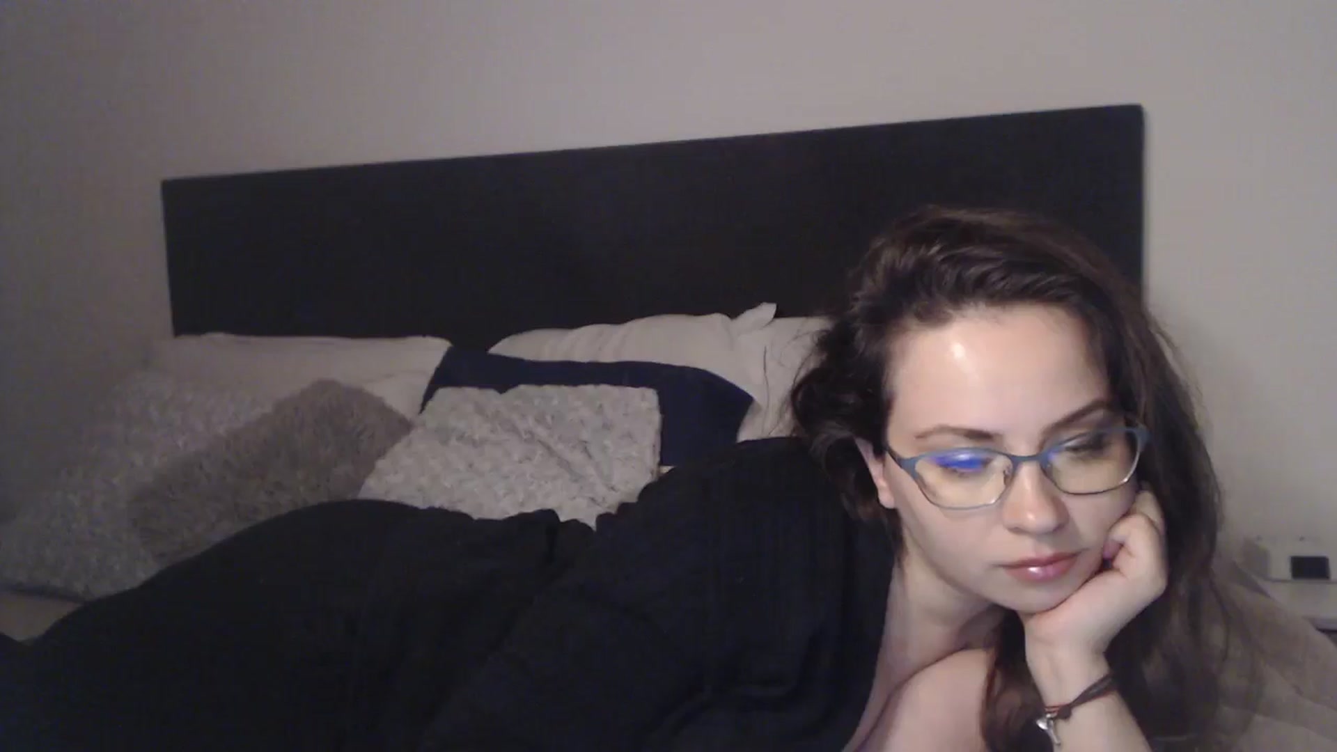 Gallery image thumbnail from ASweetJessie's myfreecams stream on, 01/28/2026, 19:25 image 9 of 20