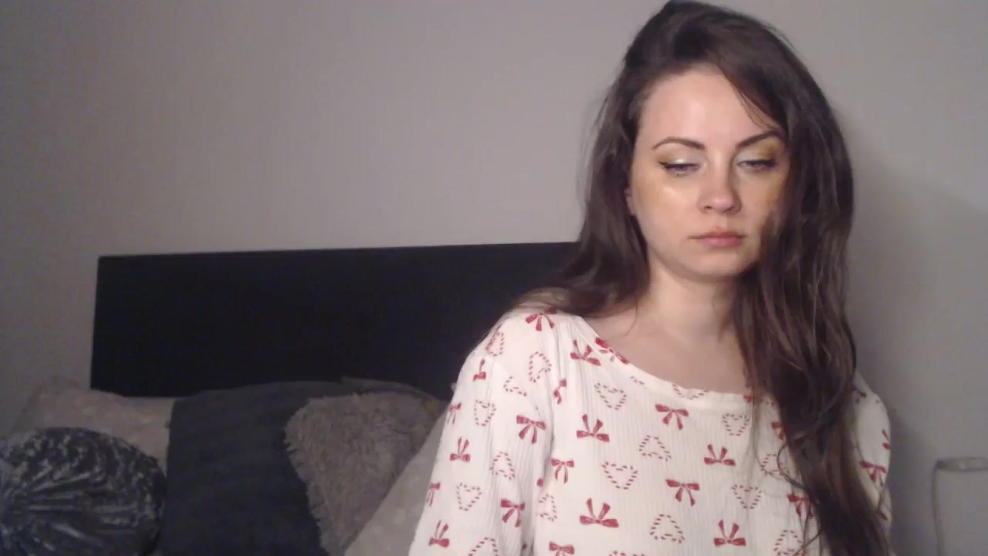 Gallery image thumbnail from ASweetJessie's myfreecams stream on, 02/14/2026, 19:39 image 17 of 20