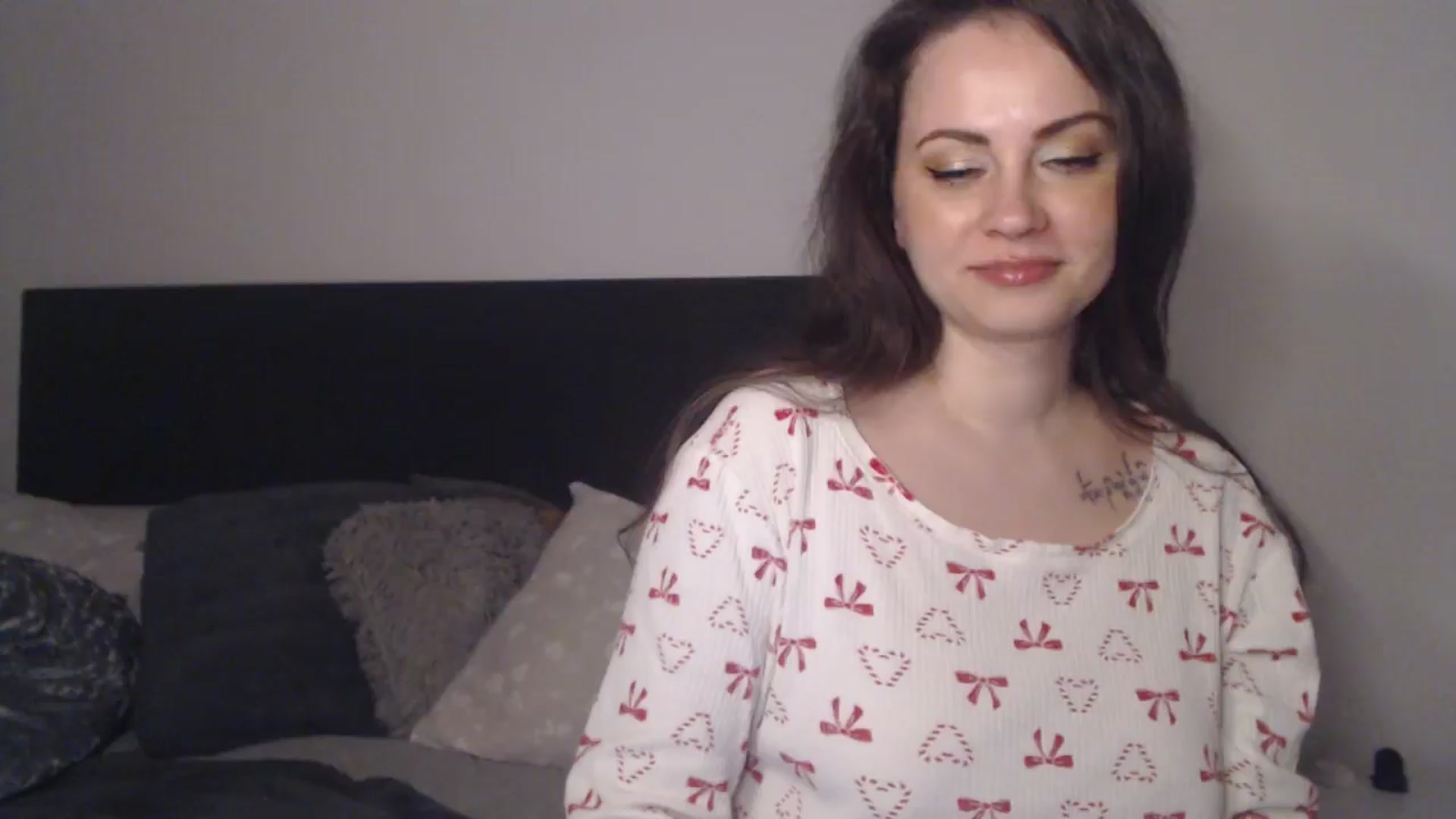 Gallery image thumbnail from ASweetJessie's myfreecams stream on, 02/14/2026, 19:39 image 6 of 20
