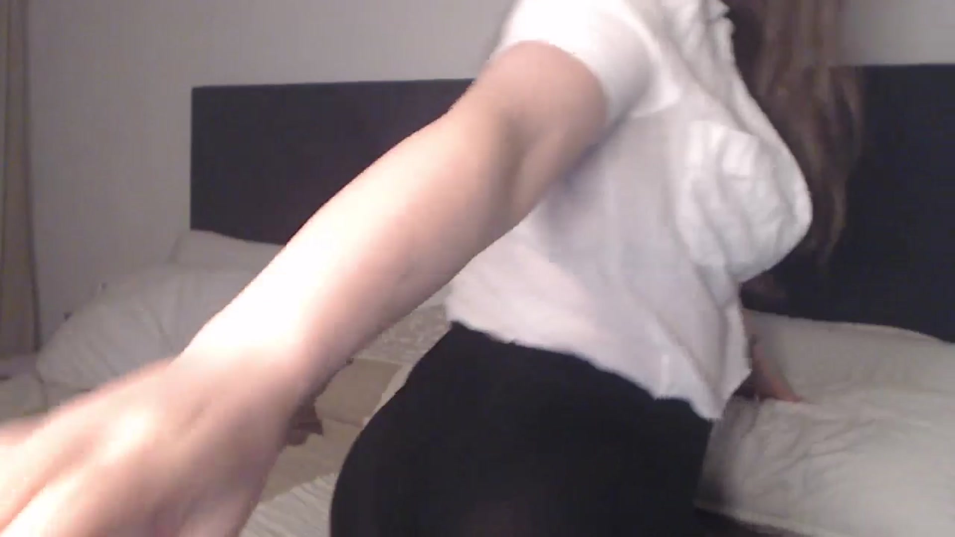 Gallery image thumbnail from ASweetJessie's myfreecams stream on, 03/12/2026, 18:28 image 15 of 20