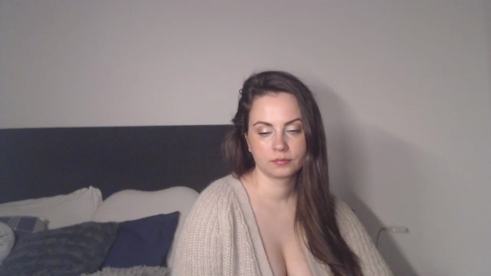 Gallery image thumbnail from ASweetJessie's myfreecams stream on, 03/14/2026, 17:05 image 16 of 20