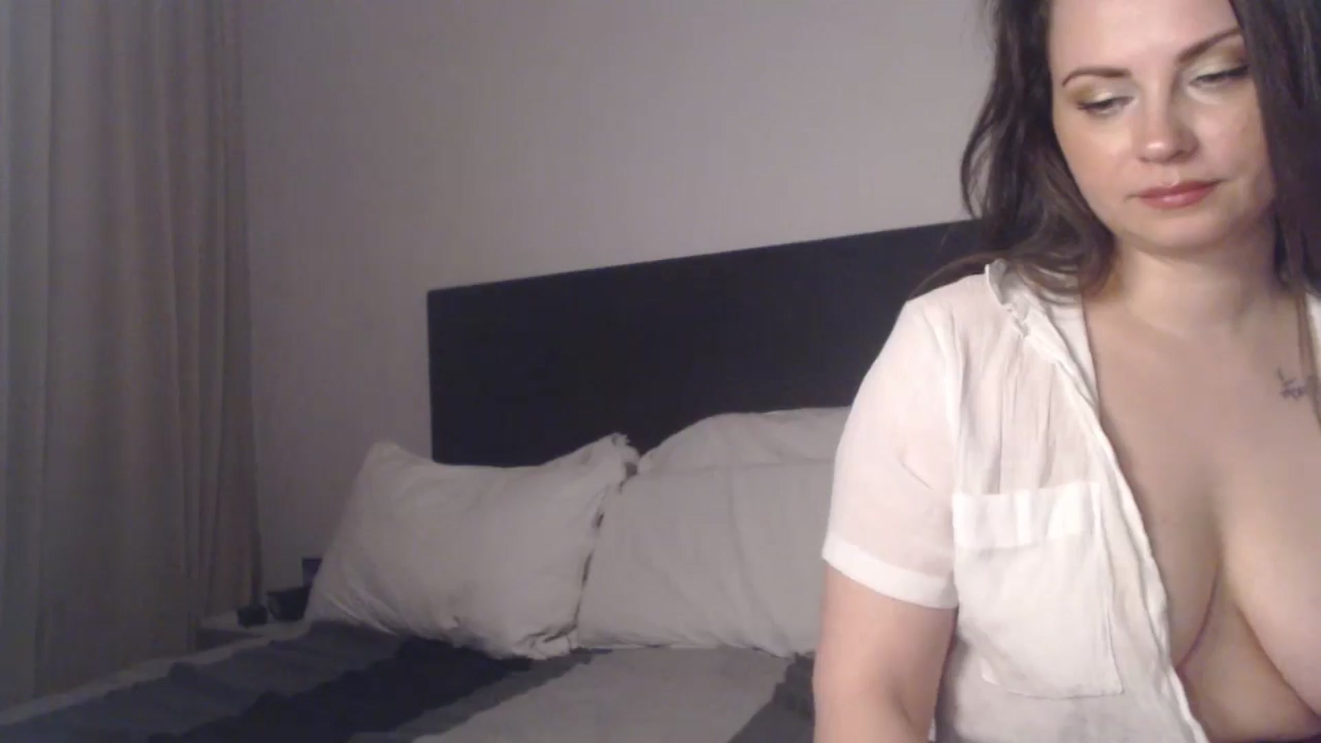 Gallery image thumbnail from ASweetJessie's myfreecams stream on, 03/22/2026, 16:33 image 11 of 20
