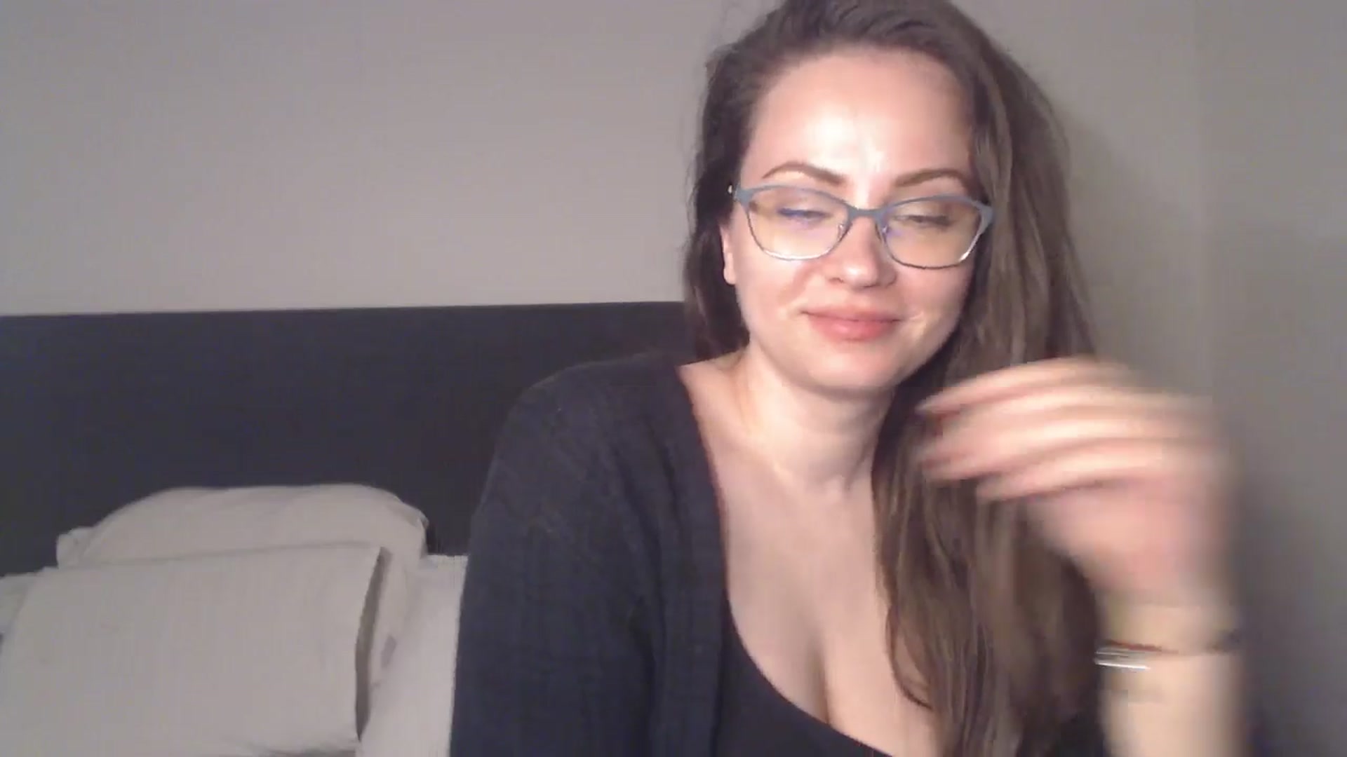 Gallery image thumbnail from ASweetJessie's myfreecams stream on, 03/25/2026, 14:32 image 14 of 20