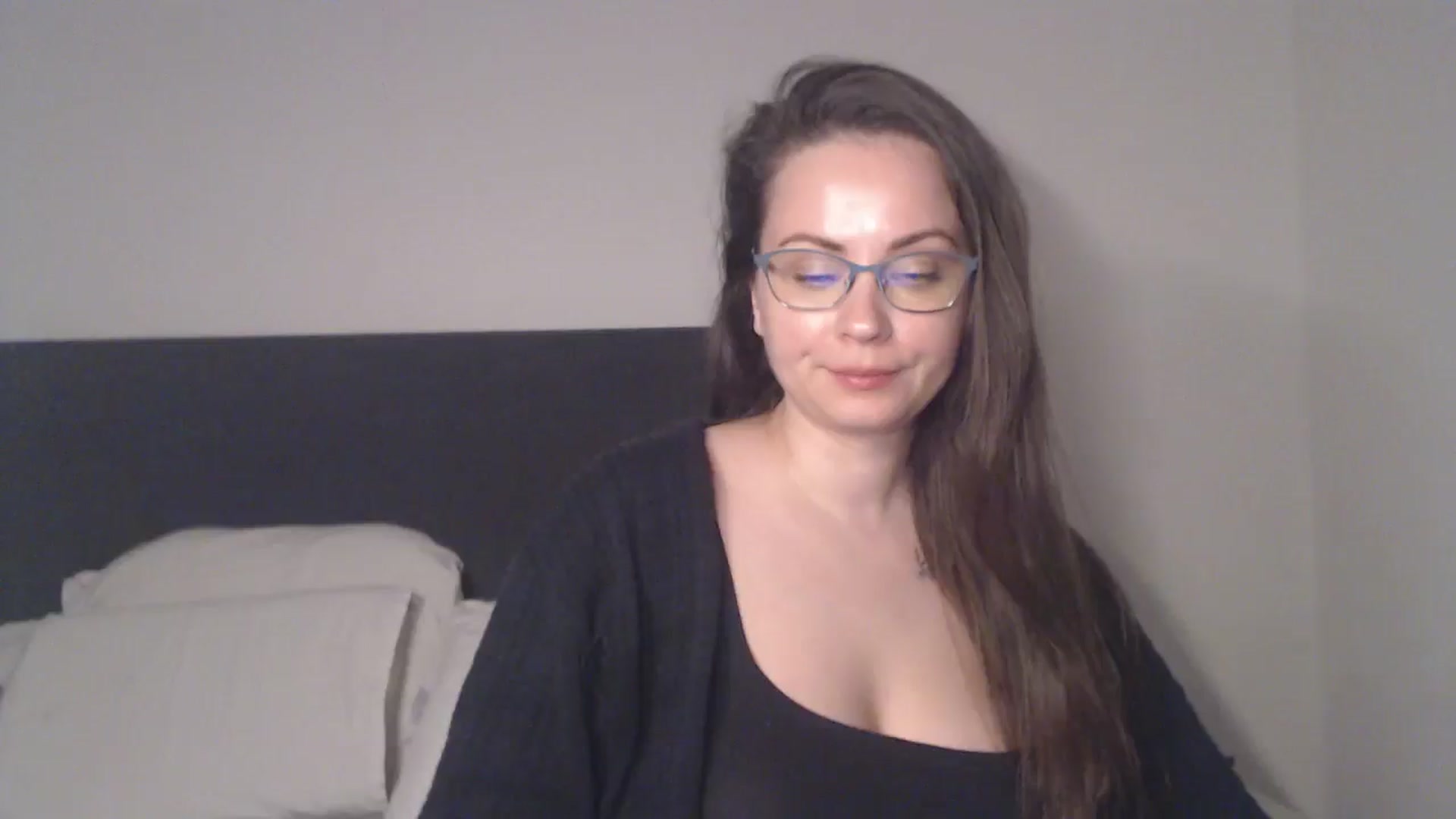 Gallery image thumbnail from ASweetJessie's myfreecams stream on, 03/25/2026, 14:32 image 13 of 20