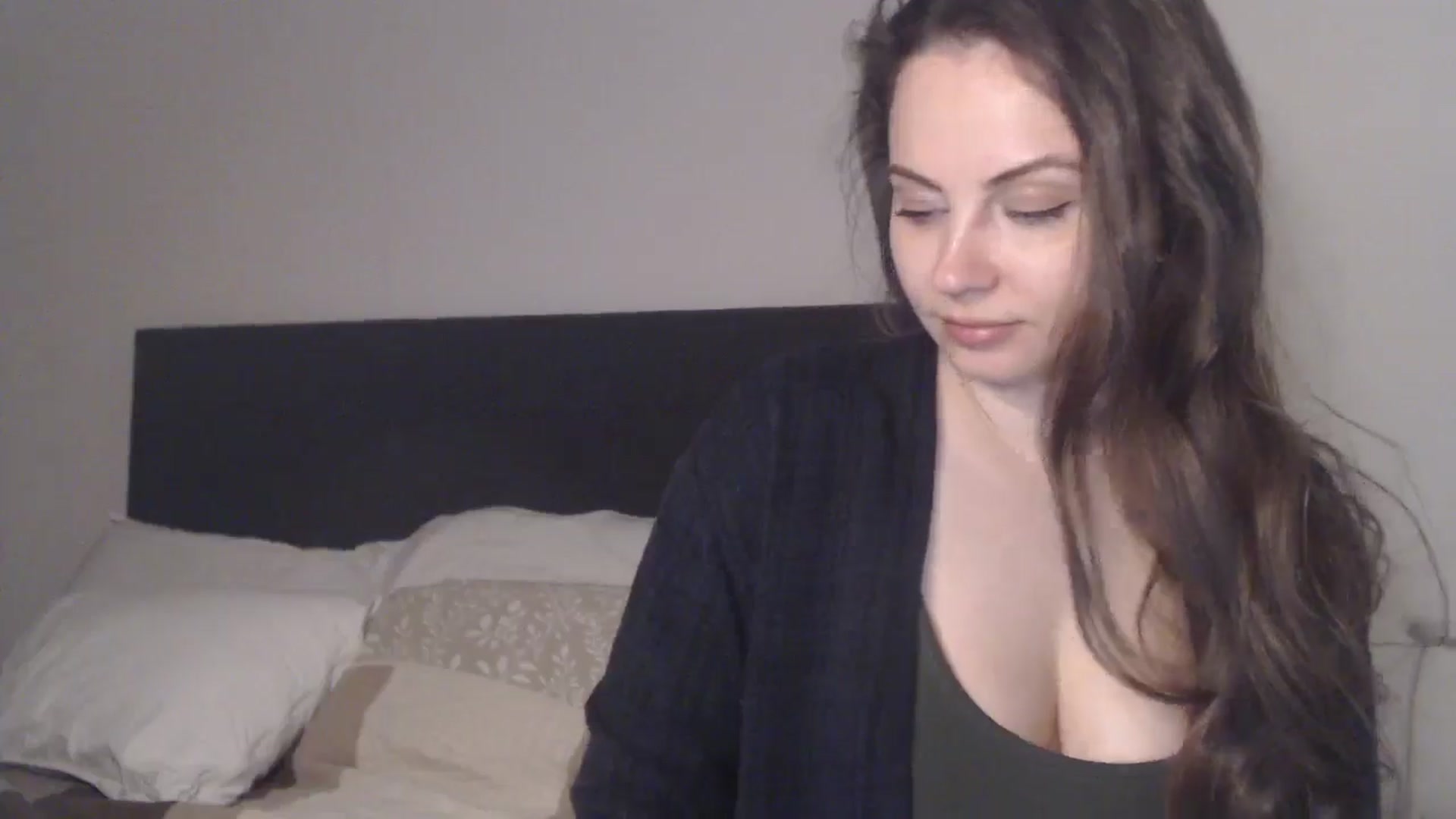 Gallery image thumbnail from ASweetJessie's myfreecams stream on, 04/11/2026, 19:21 image 15 of 20