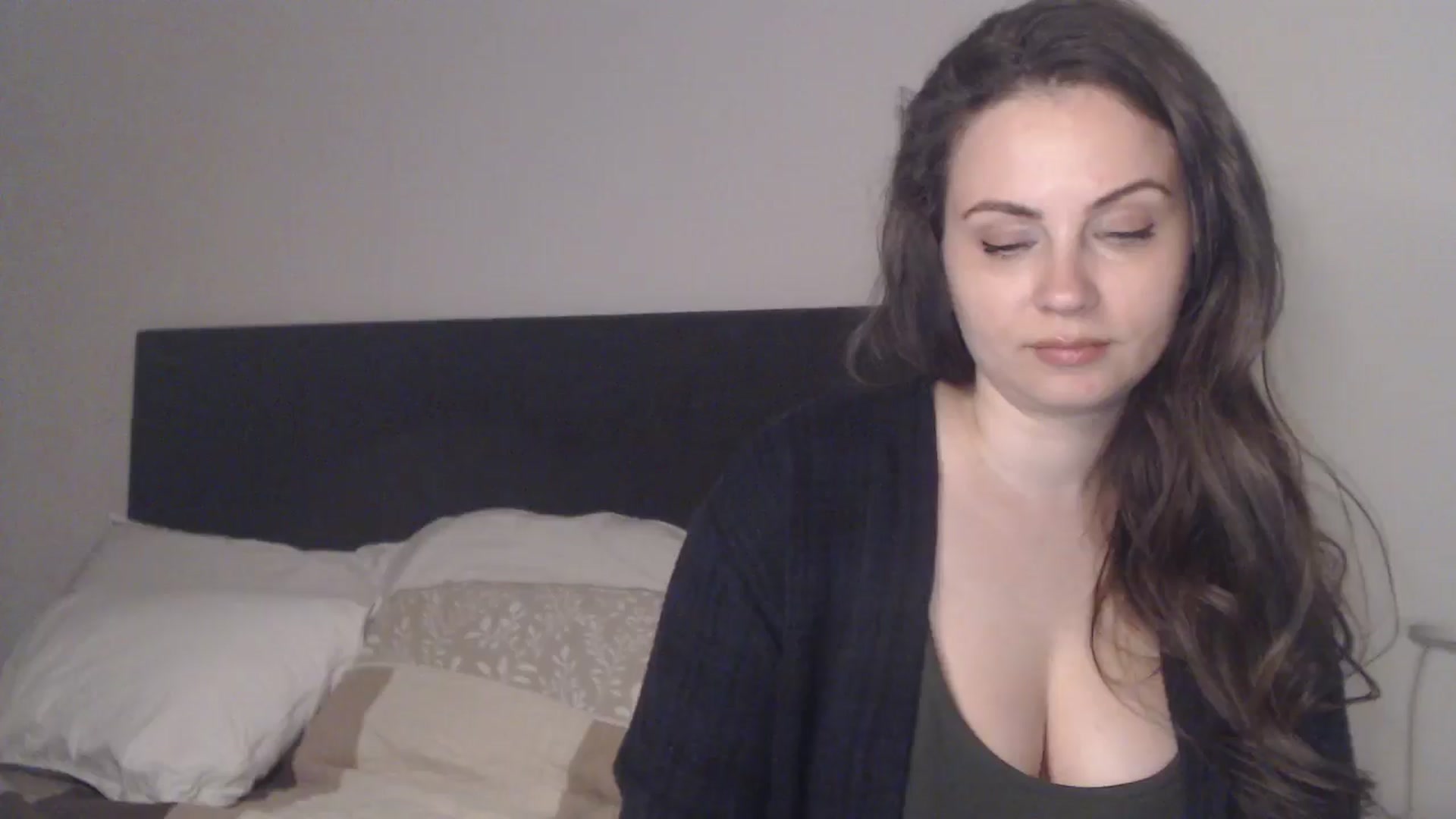 Gallery image thumbnail from ASweetJessie's myfreecams stream on, 04/11/2026, 19:21 image 18 of 20