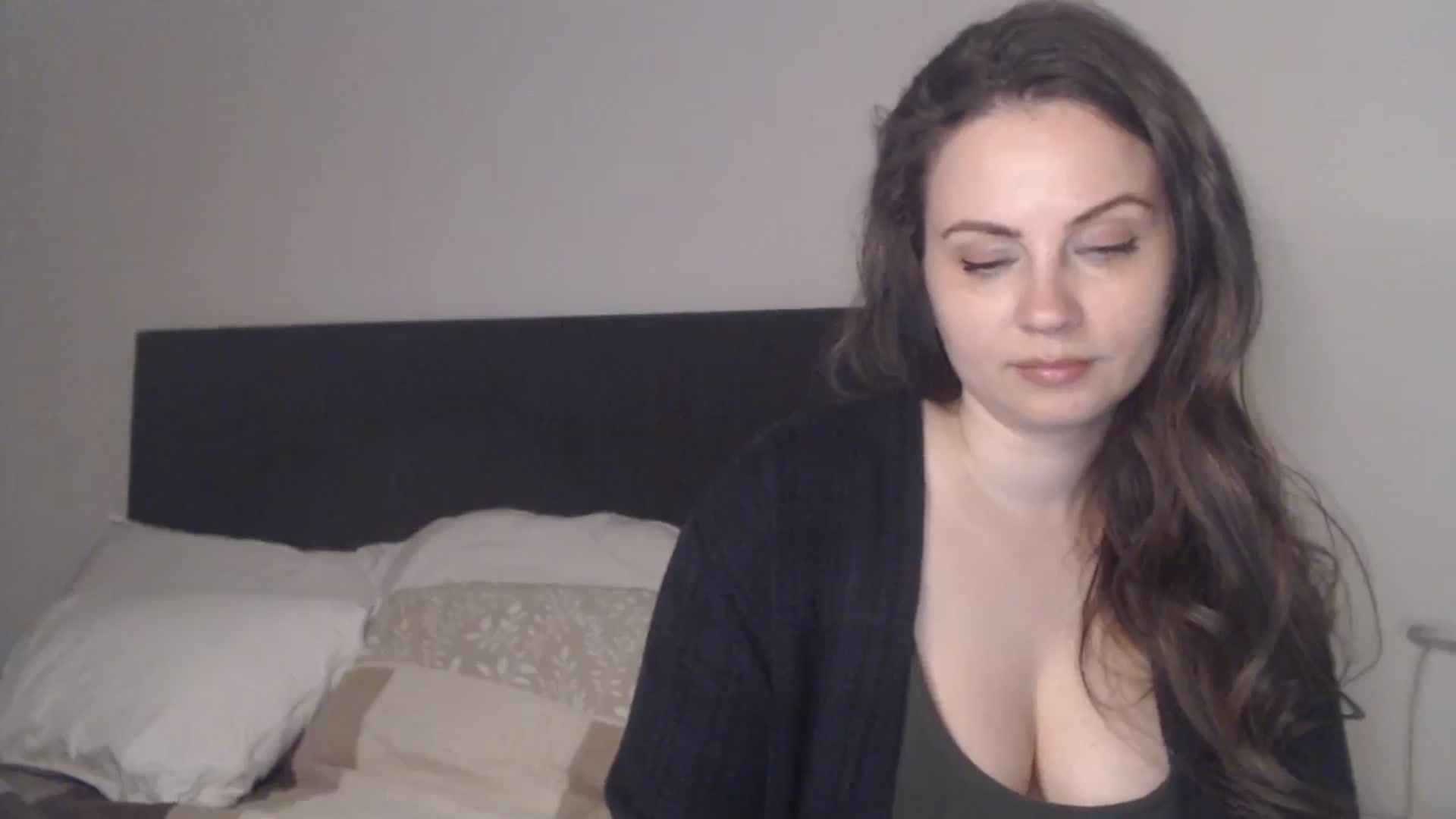Gallery image thumbnail from ASweetJessie's myfreecams stream on, 04/11/2026, 19:21 image 19 of 20