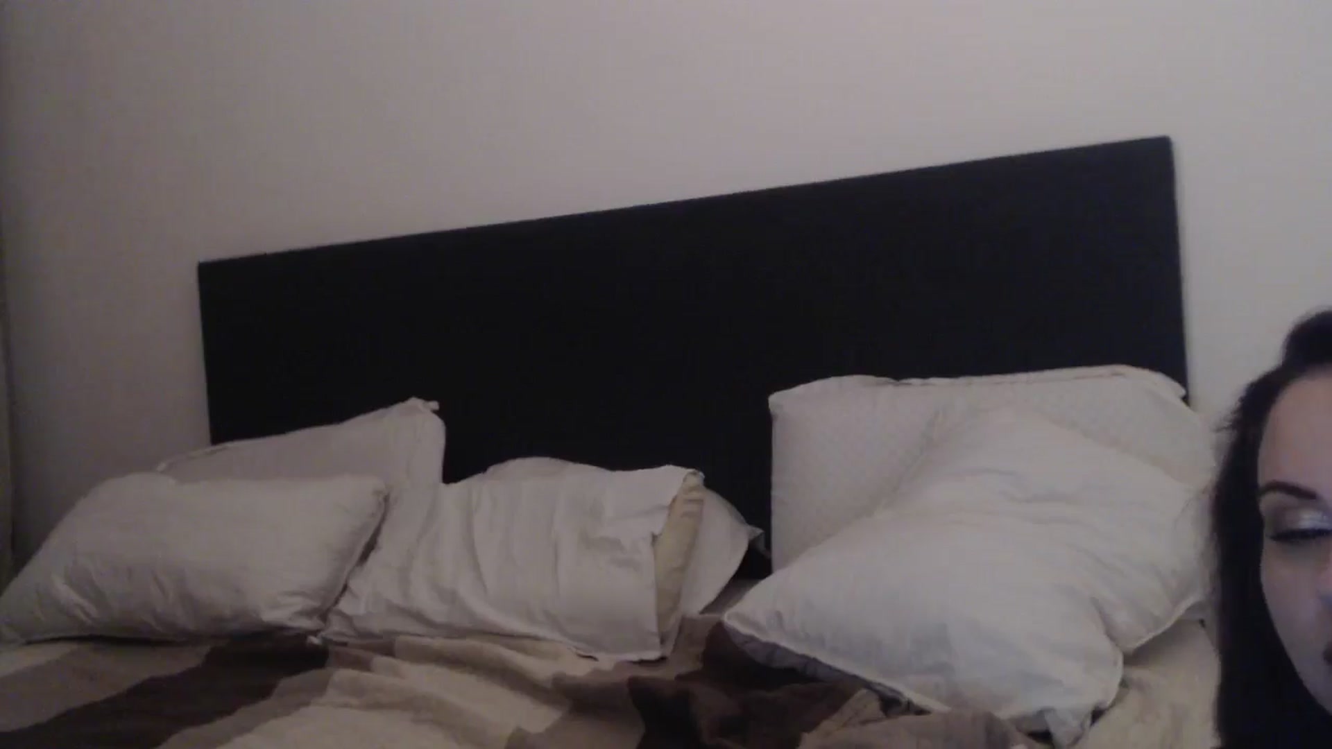 Gallery image thumbnail from ASweetJessie's myfreecams stream on, 04/15/2026, 17:00 image 20 of 20
