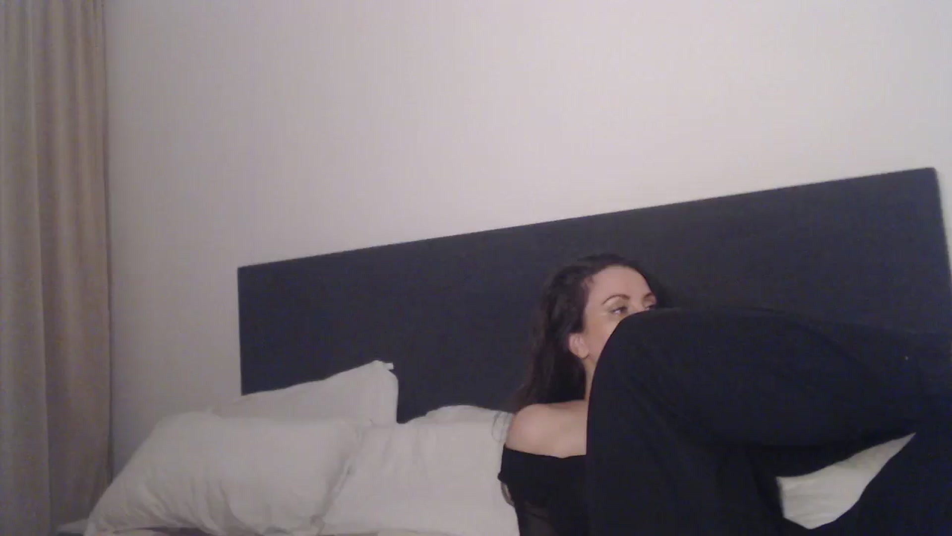 Gallery image thumbnail from ASweetJessie's myfreecams stream on, 04/15/2026, 18:39 image 1 of 20