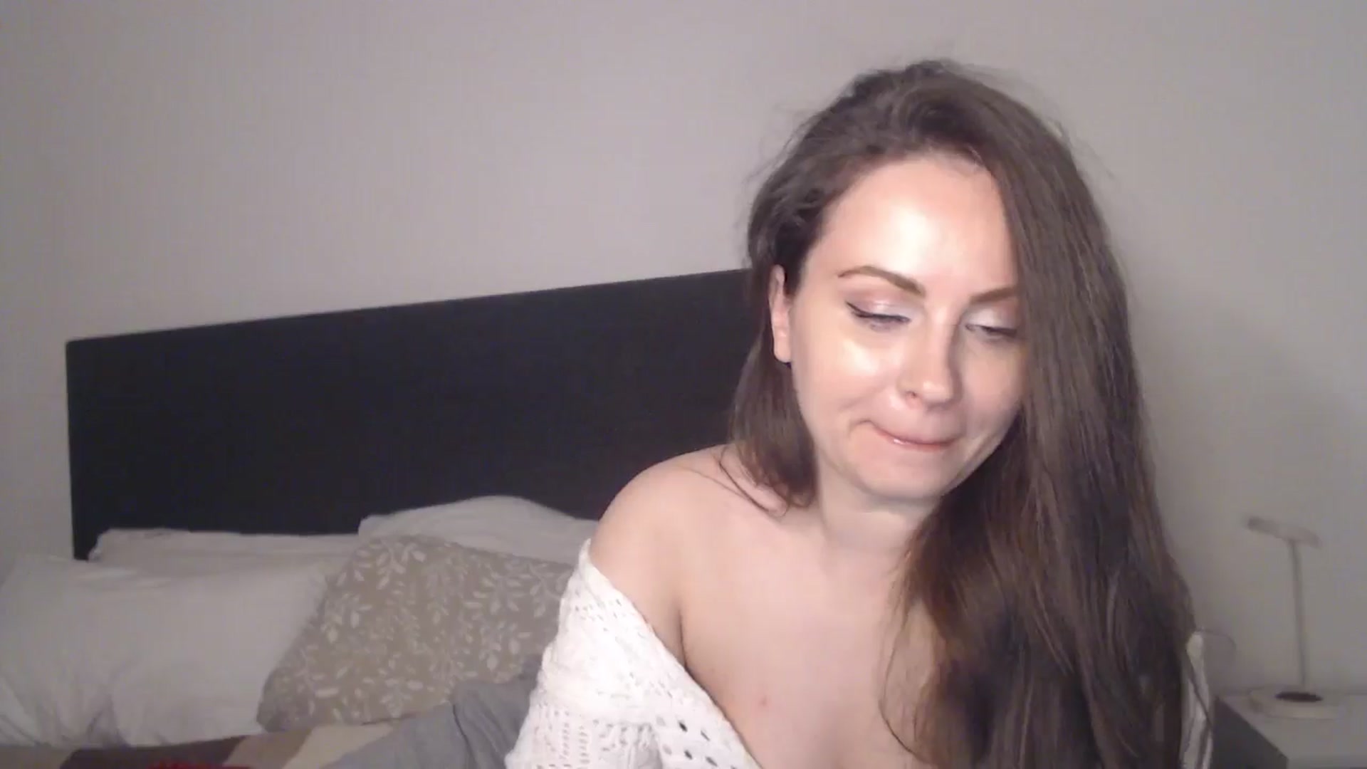 Gallery image thumbnail from ASweetJessie's myfreecams stream on, 04/22/2026, 18:31 image 3 of 20