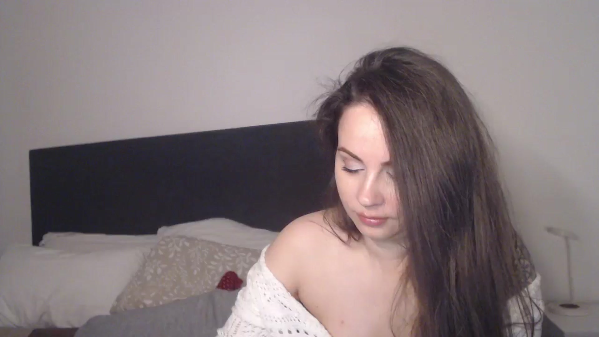 Gallery image thumbnail from ASweetJessie's myfreecams stream on, 04/22/2026, 18:31 image 4 of 20