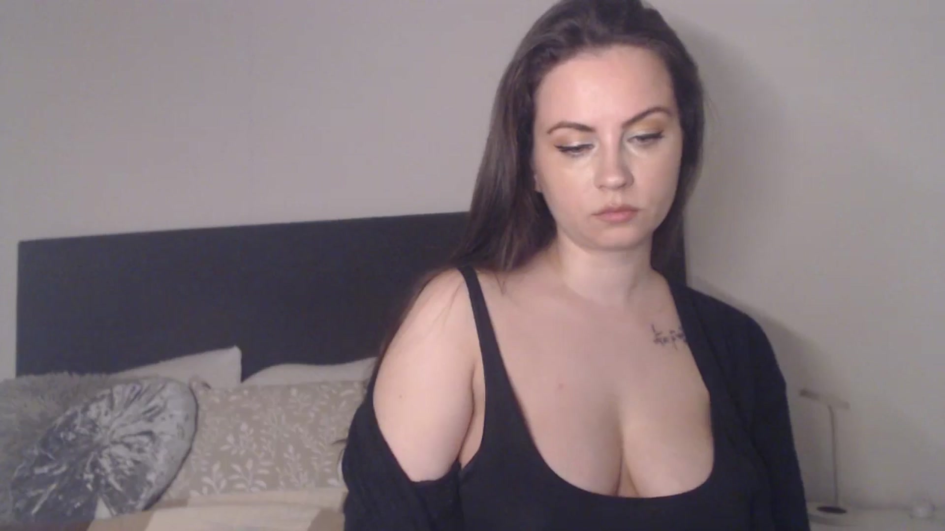 Gallery image thumbnail from ASweetJessie's myfreecams stream on, 04/23/2026, 13:00 image 13 of 20