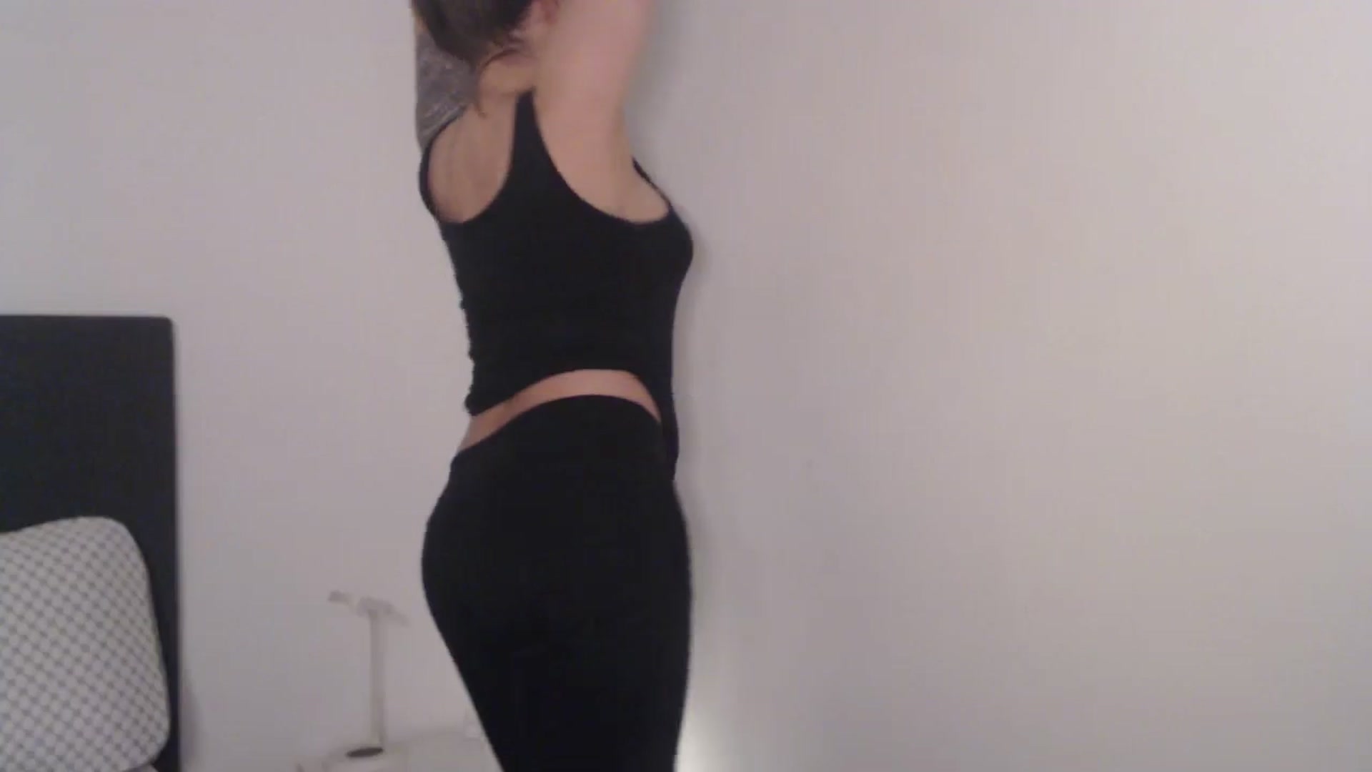 Gallery image thumbnail from ASweetJessie's myfreecams stream on, 04/23/2026, 18:38 image 13 of 20