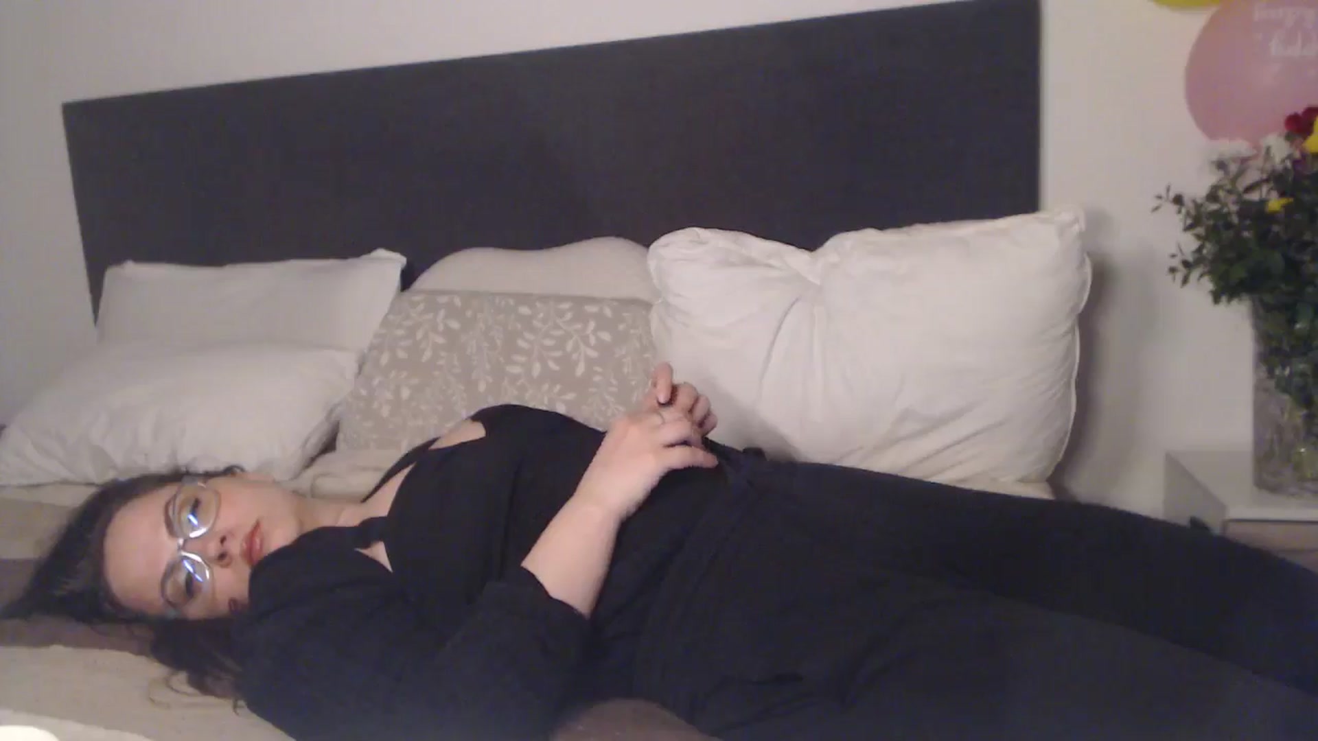 Gallery image thumbnail from ASweetJessie's myfreecams stream on, 04/28/2026, 18:12 image 10 of 20