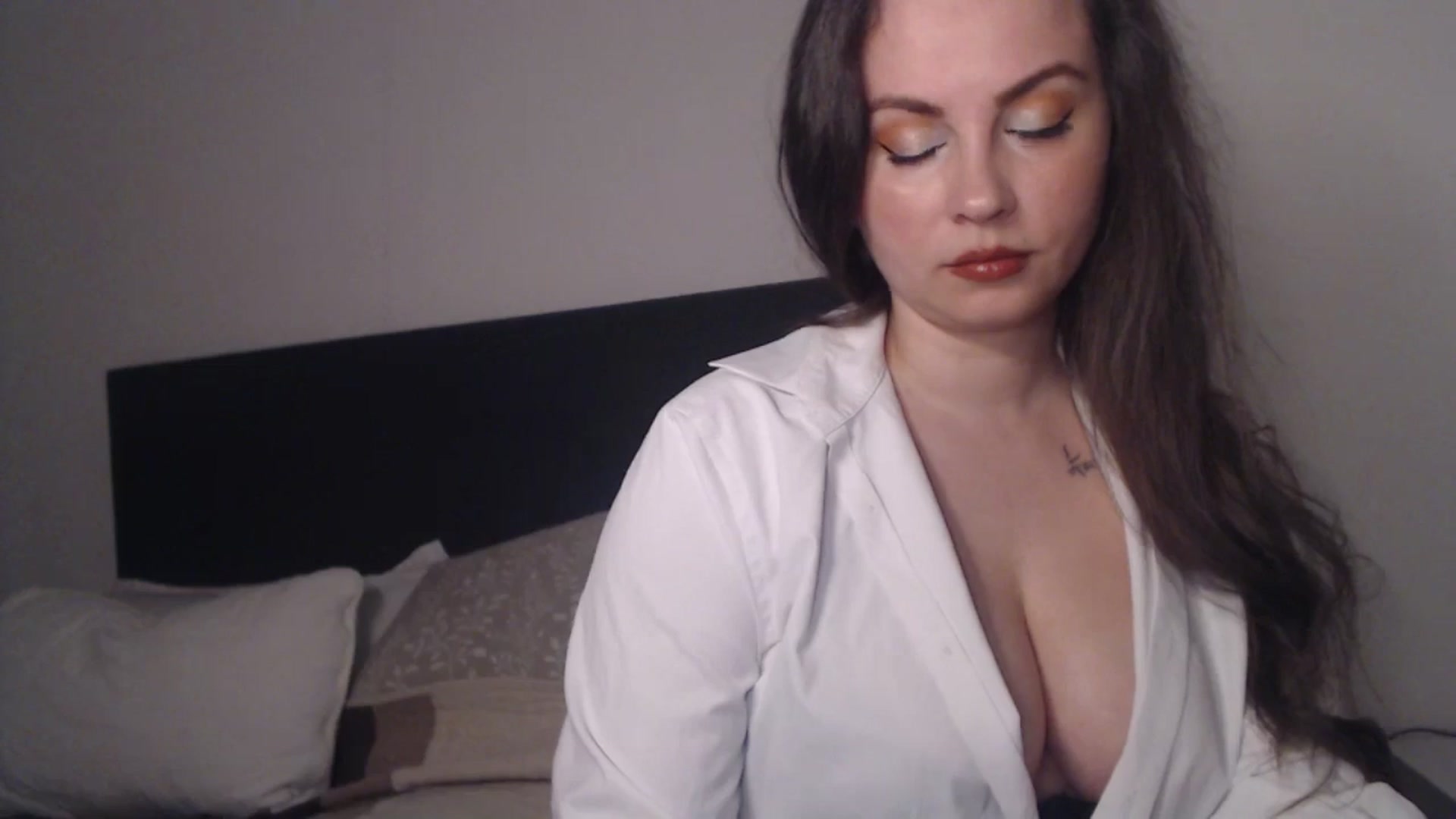 Gallery image thumbnail from ASweetJessie's myfreecams stream on, 05/03/2026, 15:55 image 7 of 20