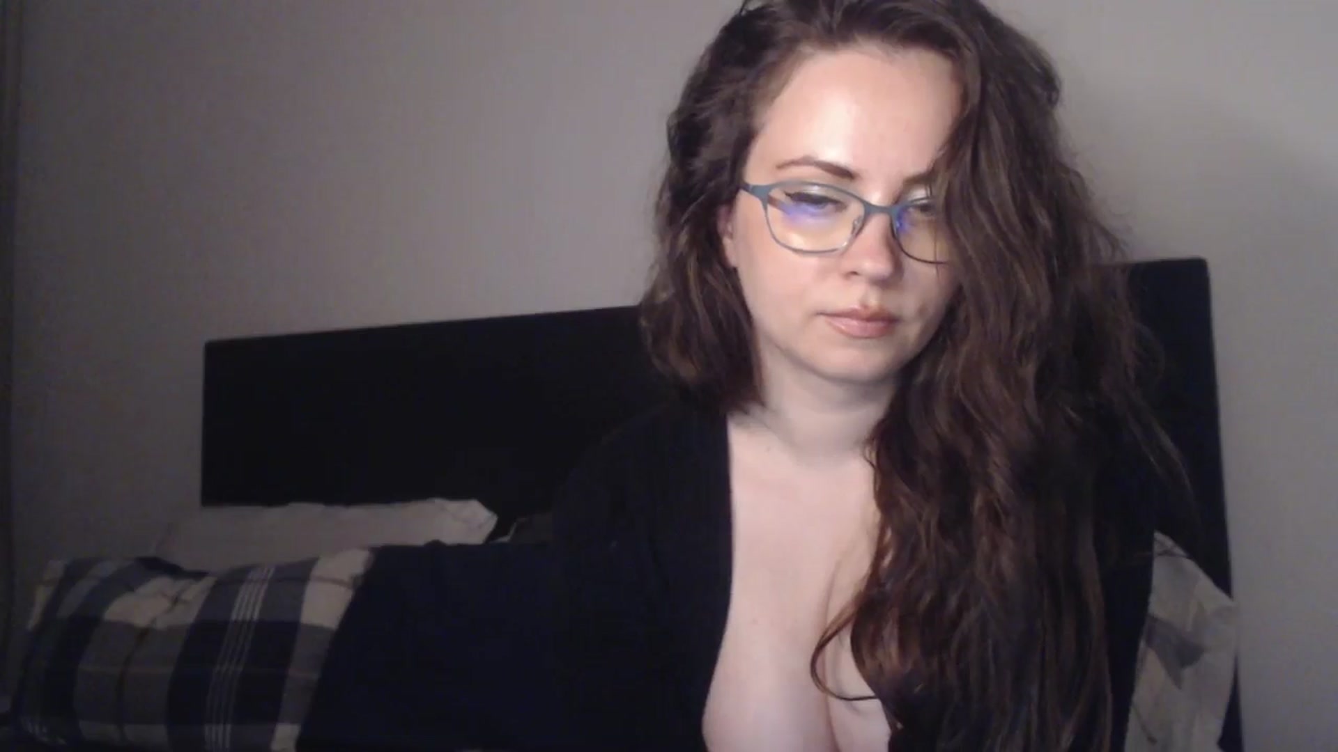 Gallery image thumbnail from ASweetJessie's myfreecams stream on, 05/10/2026, 18:07 image 10 of 20