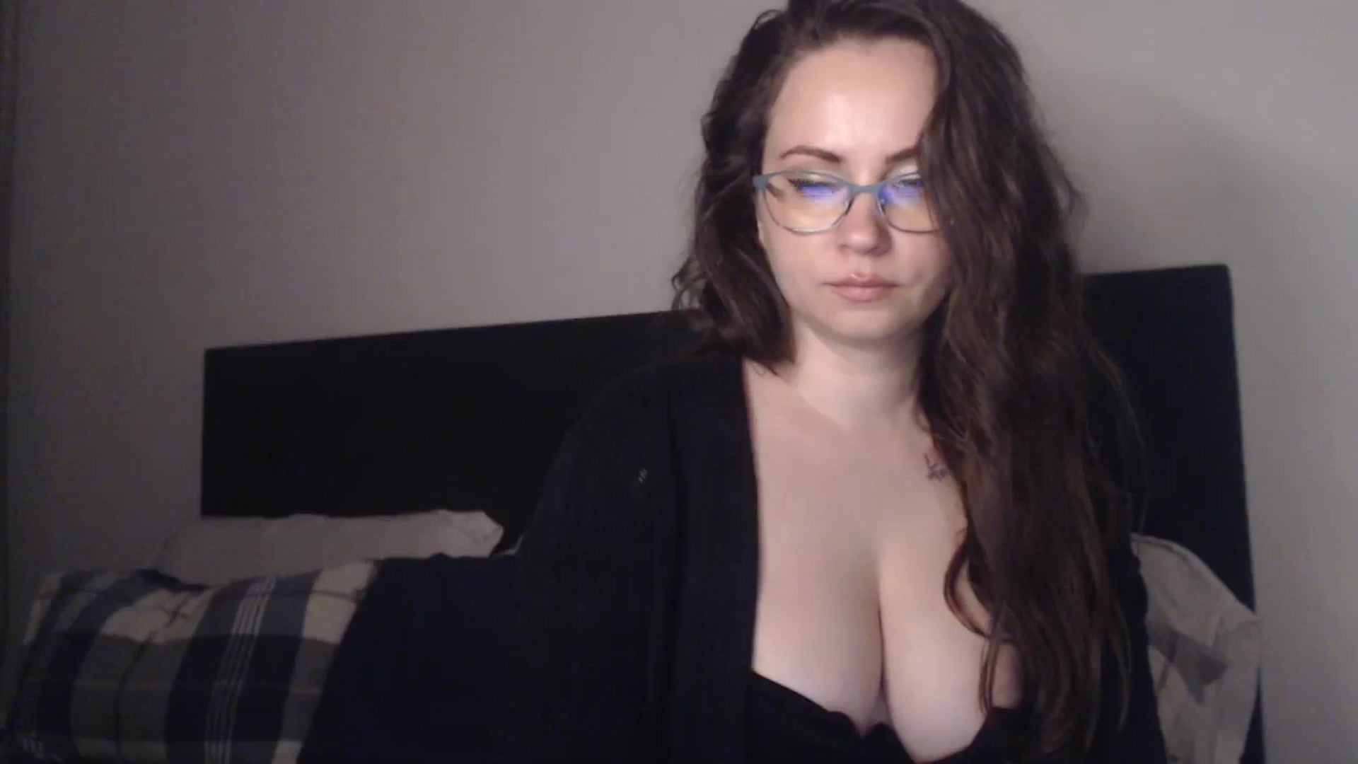 Gallery image thumbnail from ASweetJessie's myfreecams stream on, 05/10/2026, 18:07 image 2 of 20