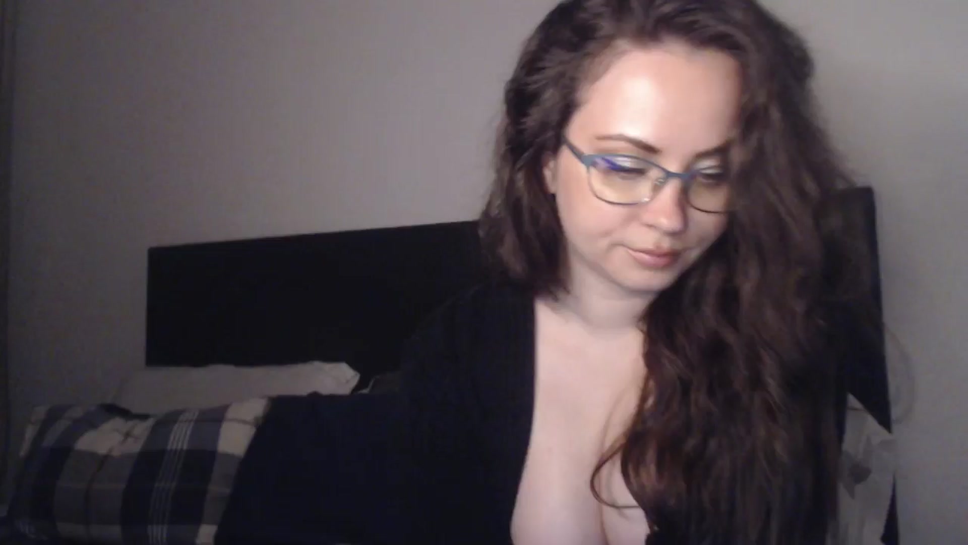 Gallery image thumbnail from ASweetJessie's myfreecams stream on, 05/10/2026, 18:07 image 8 of 20