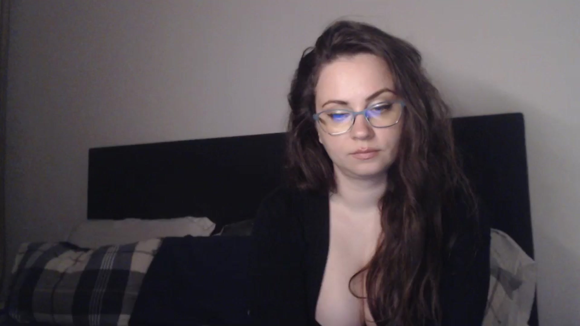 Gallery image thumbnail from ASweetJessie's myfreecams stream on, 05/10/2026, 18:07 image 17 of 20