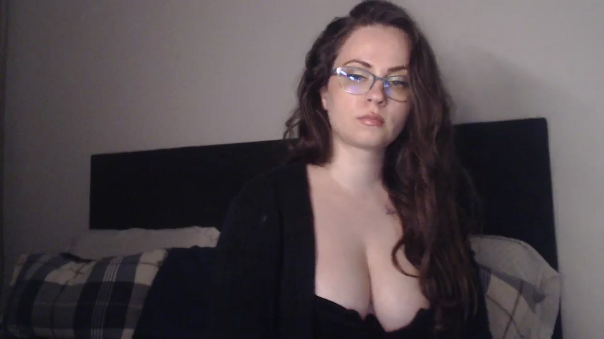 Gallery image thumbnail from ASweetJessie's myfreecams stream on, 05/10/2026, 18:07 image 4 of 20