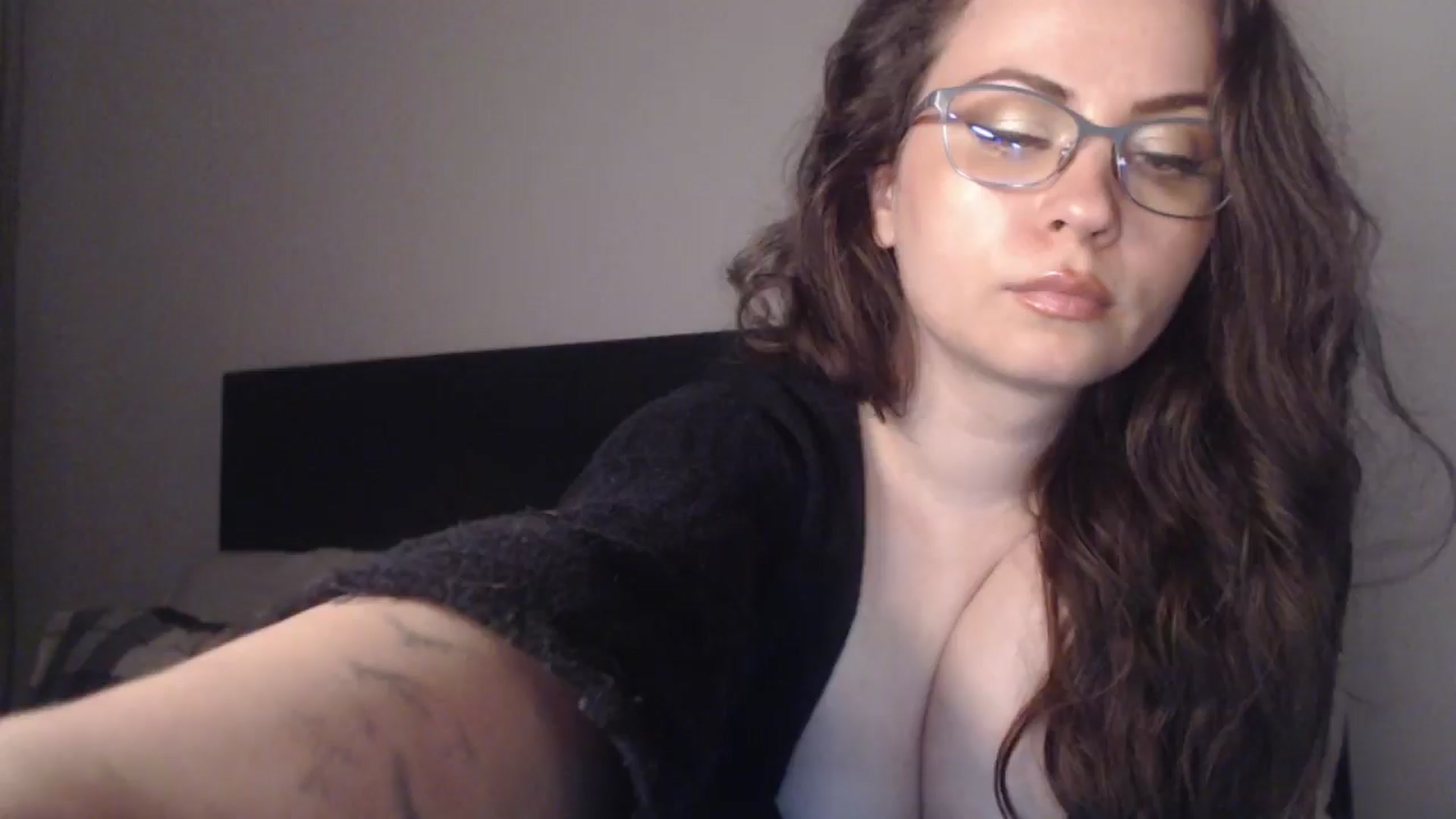 Gallery image thumbnail from ASweetJessie's myfreecams stream on, 05/10/2026, 18:07 image 5 of 20