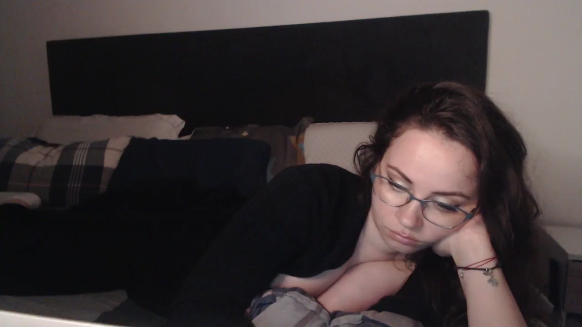 Gallery image thumbnail from ASweetJessie's myfreecams stream on, 05/10/2026, 19:09 image 19 of 20