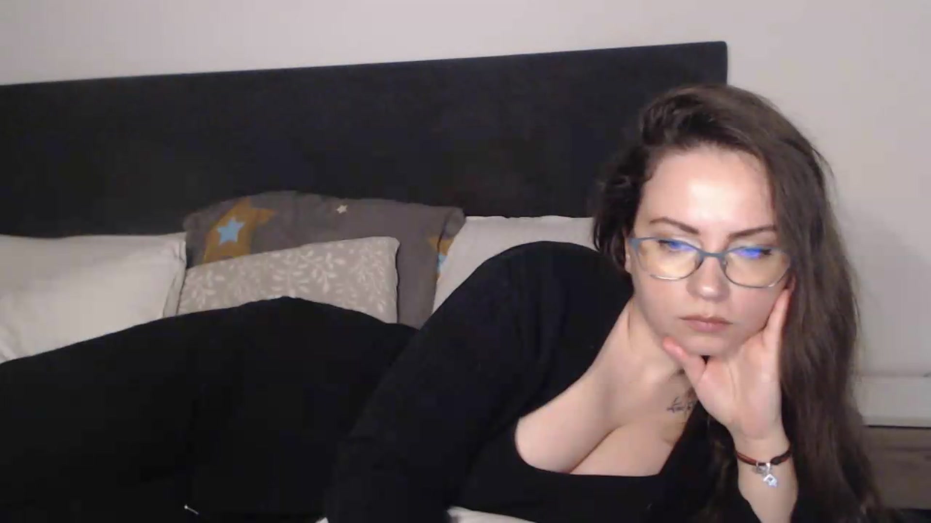 Gallery image thumbnail from ASweetJessie's myfreecams stream on, 05/19/2026, 16:05 image 11 of 20