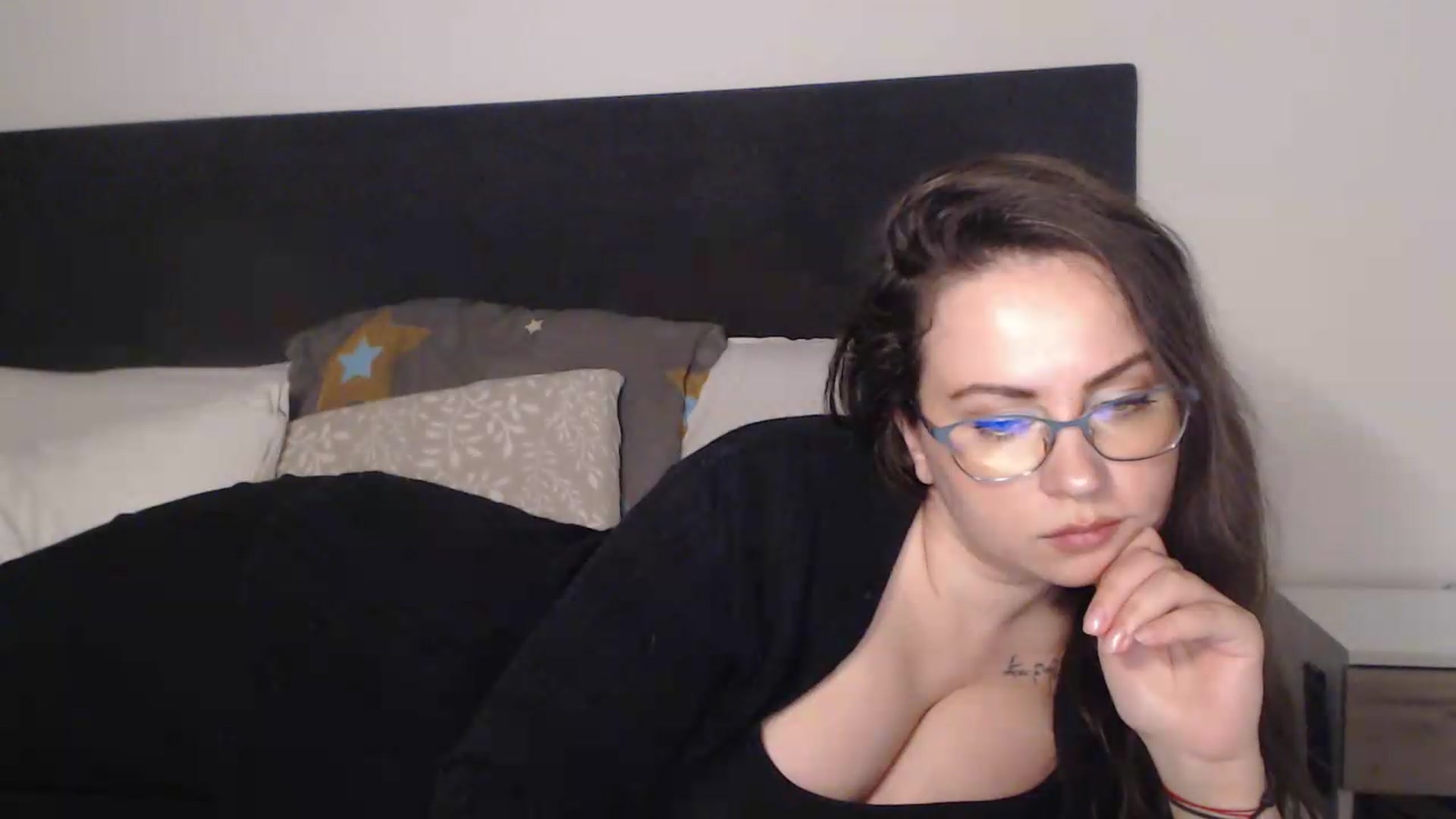 Gallery image thumbnail from ASweetJessie's myfreecams stream on, 05/19/2026, 16:05 image 12 of 20