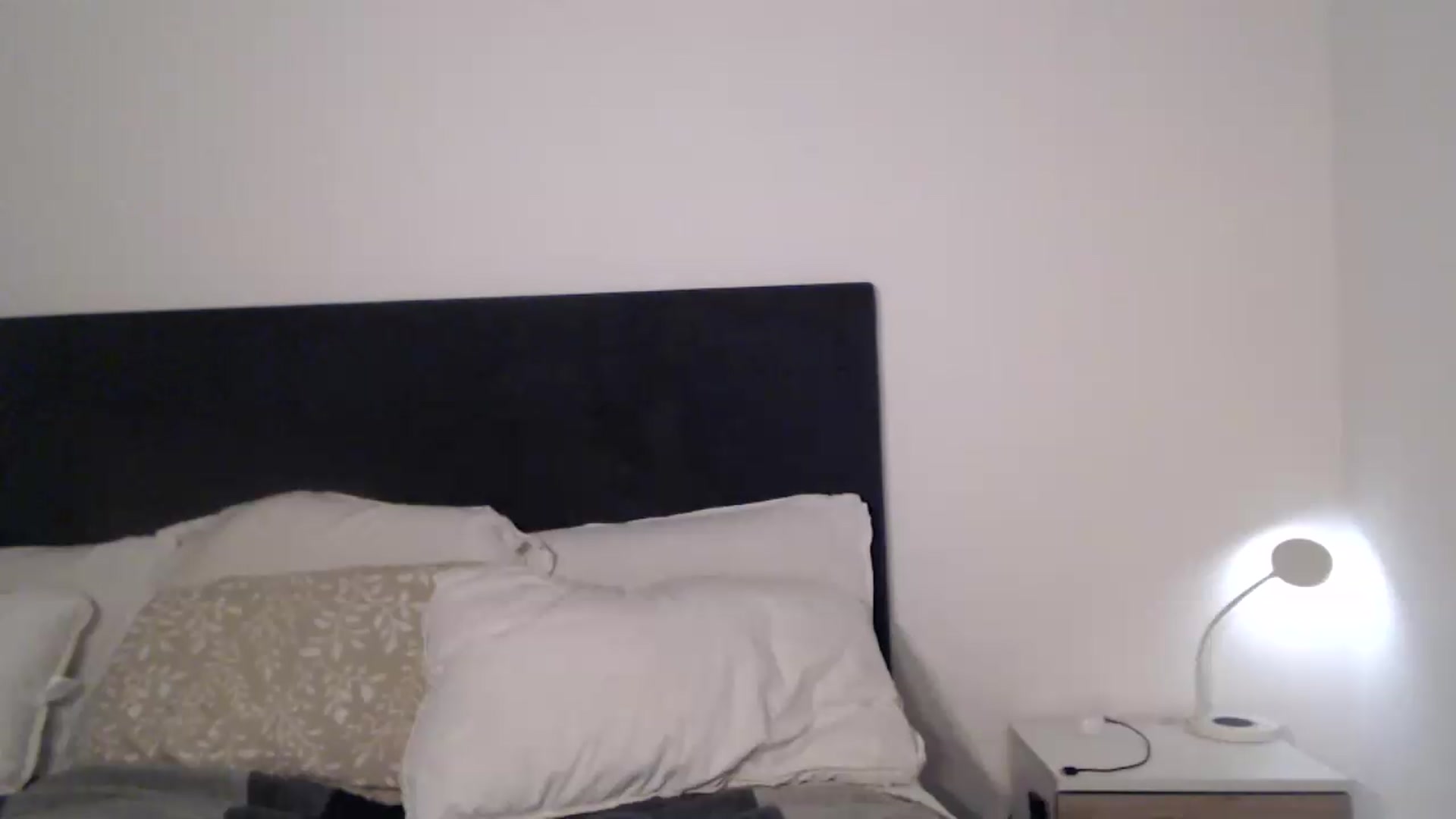 Gallery image thumbnail from ASweetJessie's myfreecams stream on, 05/26/2026, 16:57 image 17 of 20