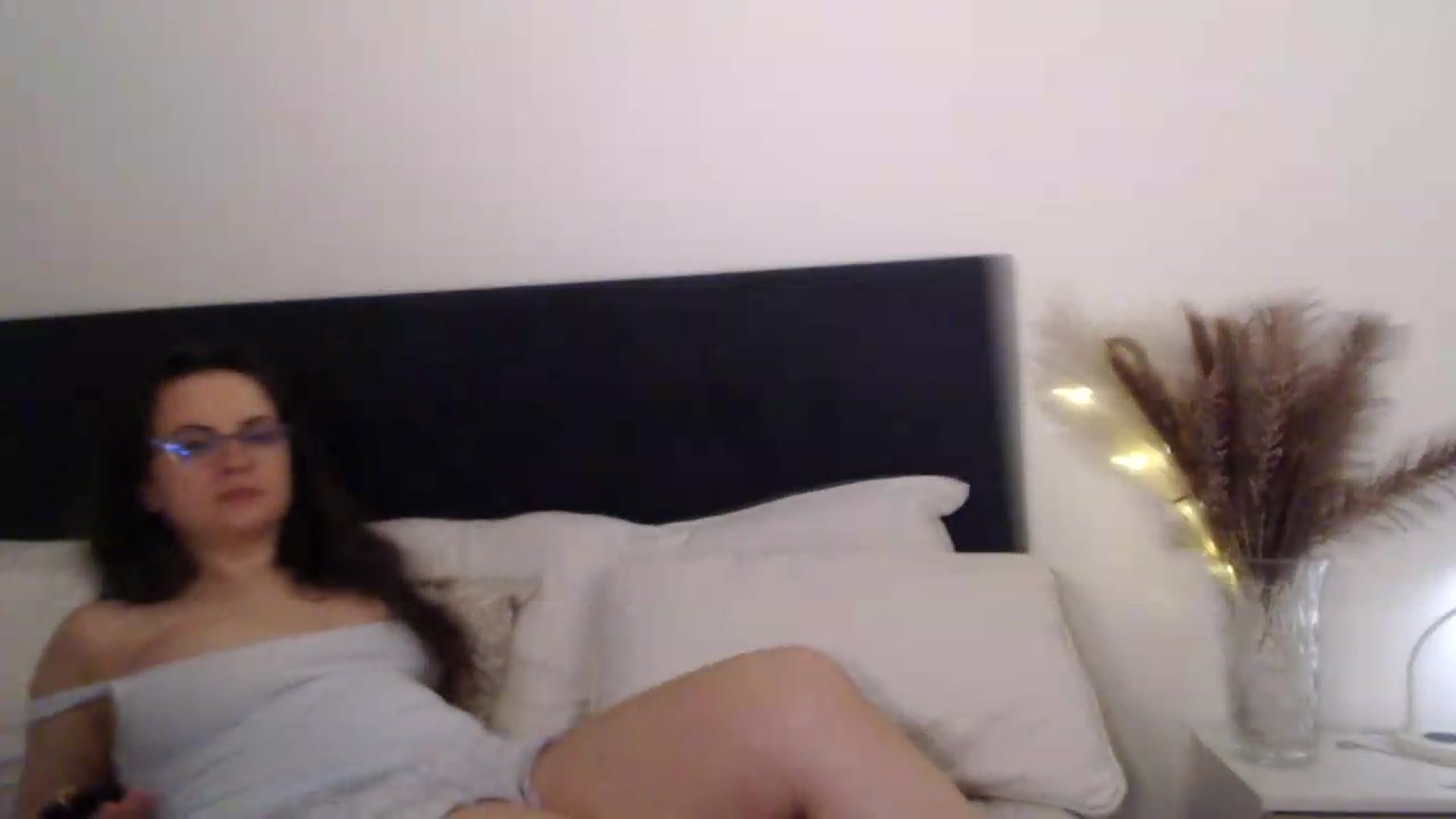 Gallery image thumbnail from ASweetJessie's myfreecams stream on, 06/09/2026, 18:35 image 14 of 20