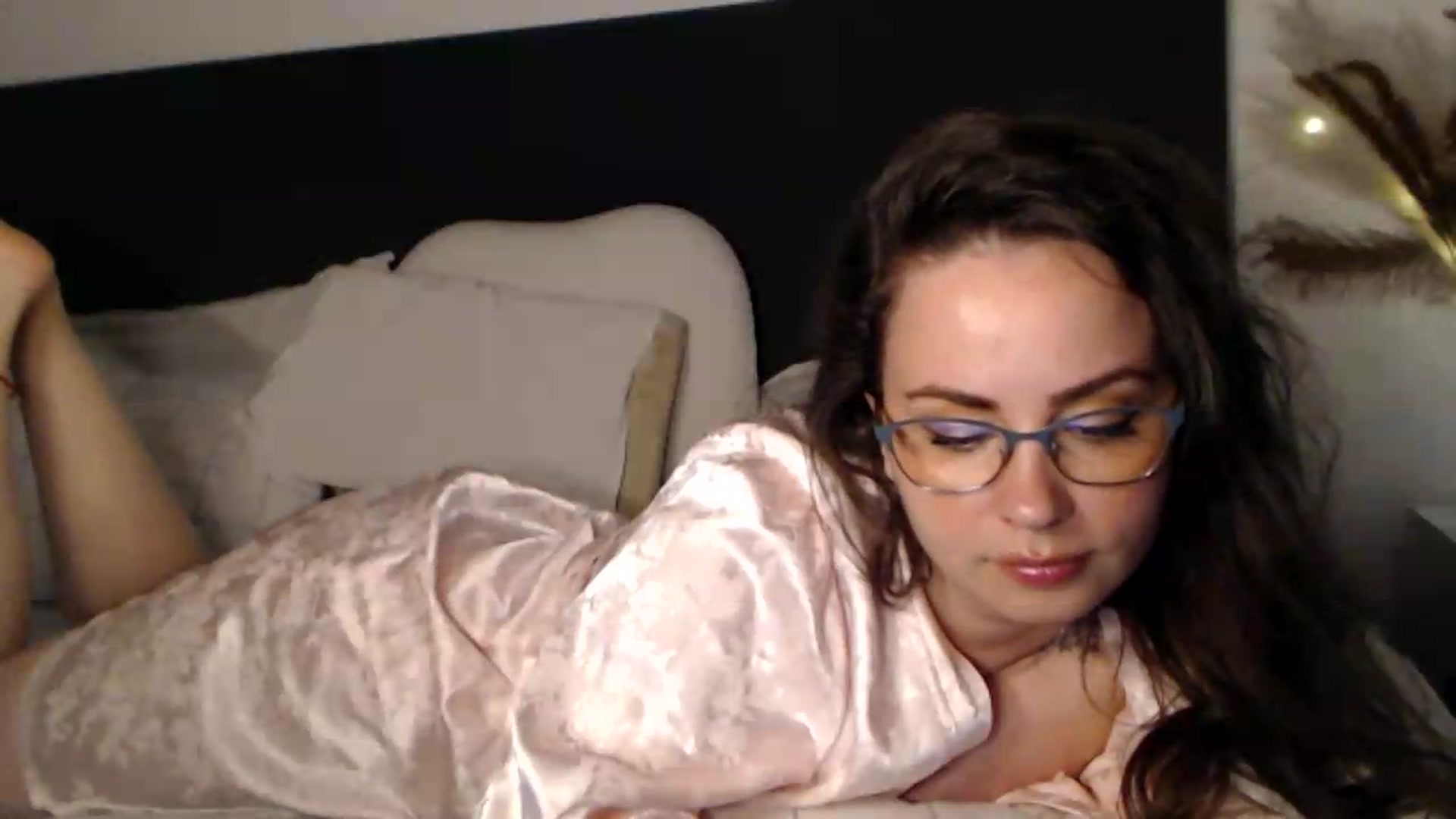 Gallery image thumbnail from ASweetJessie's myfreecams stream on, 06/14/2026, 18:37 image 16 of 20