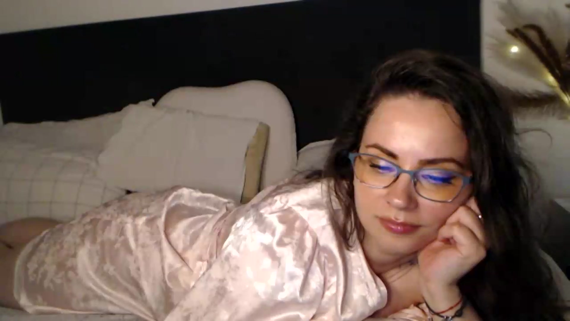 Gallery image thumbnail from ASweetJessie's myfreecams stream on, 06/14/2026, 18:37 image 17 of 20