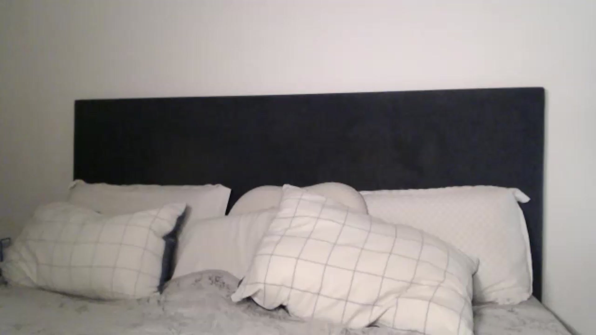 Gallery image thumbnail from ASweetJessie's myfreecams stream on, 06/15/2026, 18:57 image 15 of 20