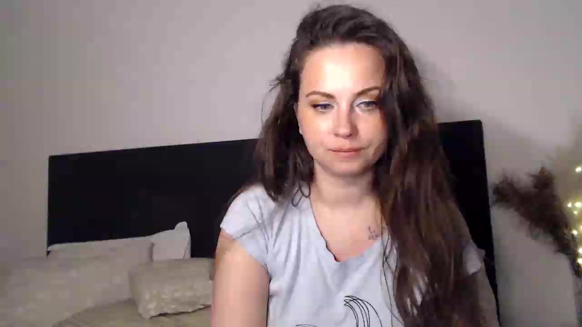 Gallery image thumbnail from ASweetJessie's myfreecams stream on, 07/26/2026, 19:06 image 1 of 20