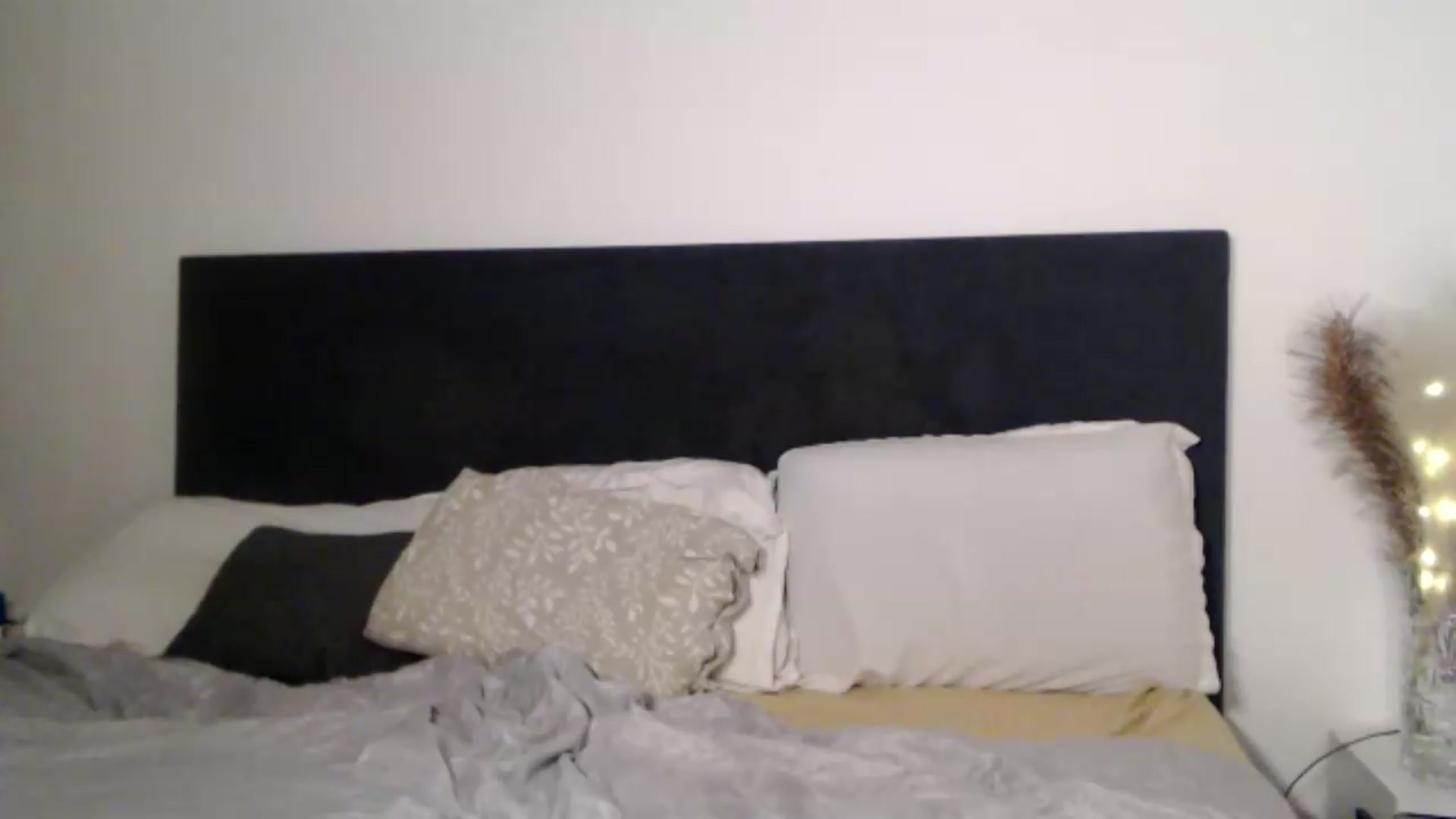 Gallery image thumbnail from ASweetJessie's myfreecams stream on, 08/08/2026, 17:03 image 18 of 20