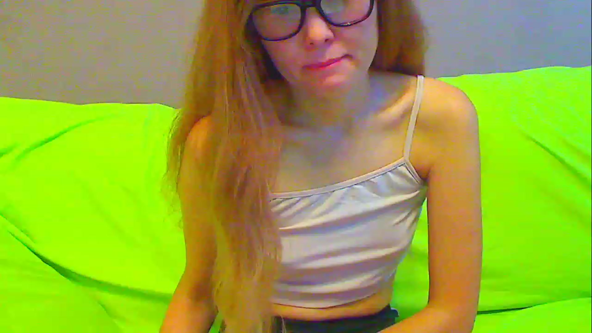 Gallery image thumbnail from ATallinna's myfreecams stream on, 12/26/2022, 04:50 image 15 of 20