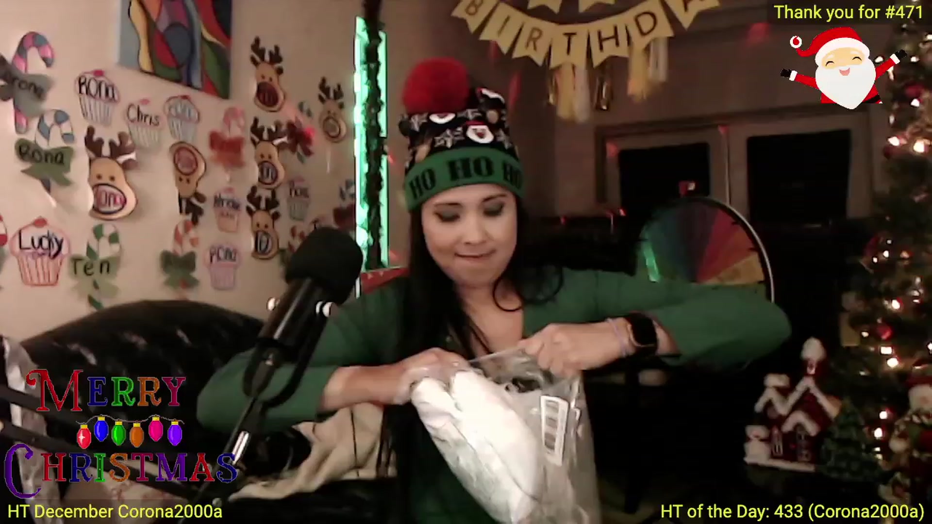 Gallery image thumbnail from ATinyCassie's myfreecams stream on, 12/25/2022, 05:19 image 15 of 20