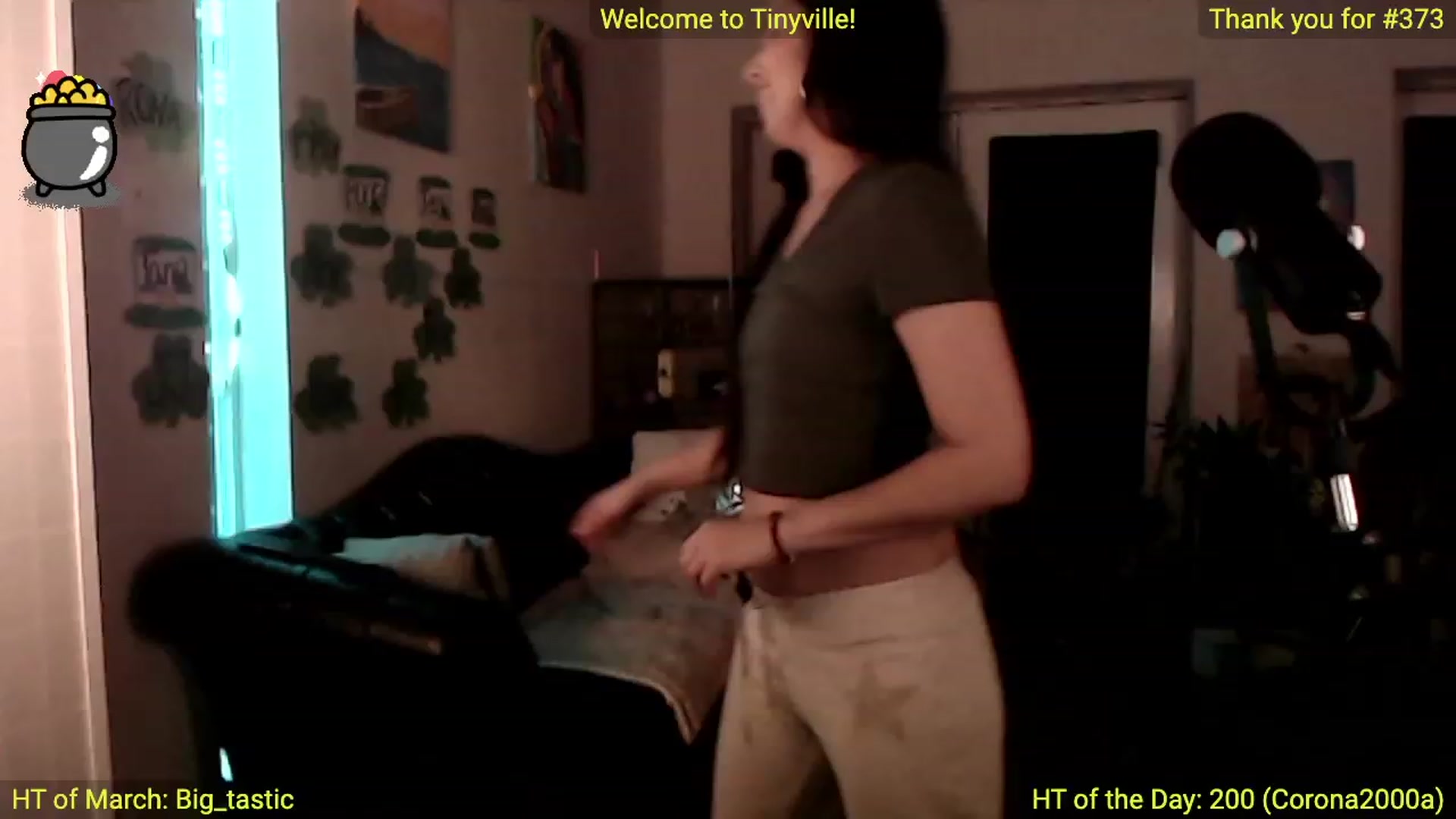 Gallery image thumbnail from ATinyCassie's myfreecams stream on, 03/09/2023, 03:06 image 3 of 20