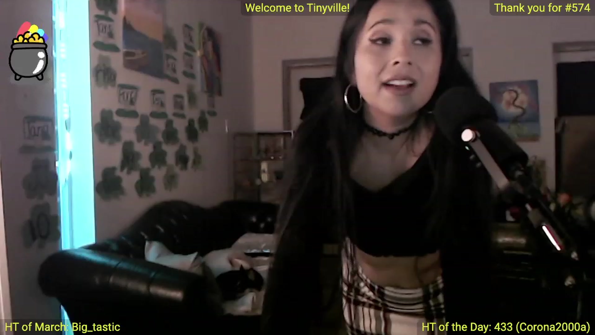 Gallery image thumbnail from ATinyCassie's myfreecams stream on, 03/26/2023, 02:53 image 6 of 20