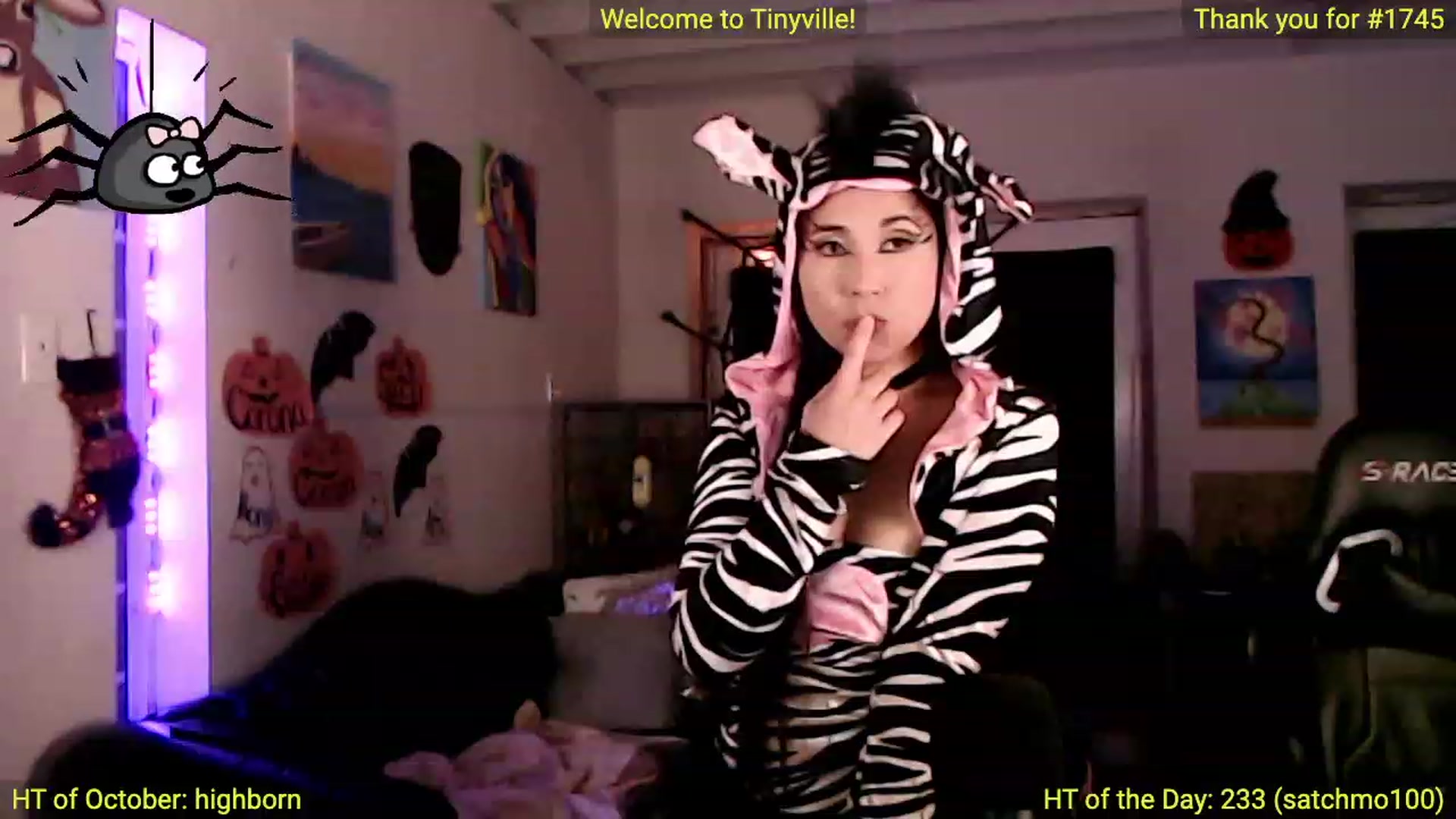 Gallery image thumbnail from ATinyCassie's myfreecams stream on, 10/22/2023, 03:59 image 10 of 20