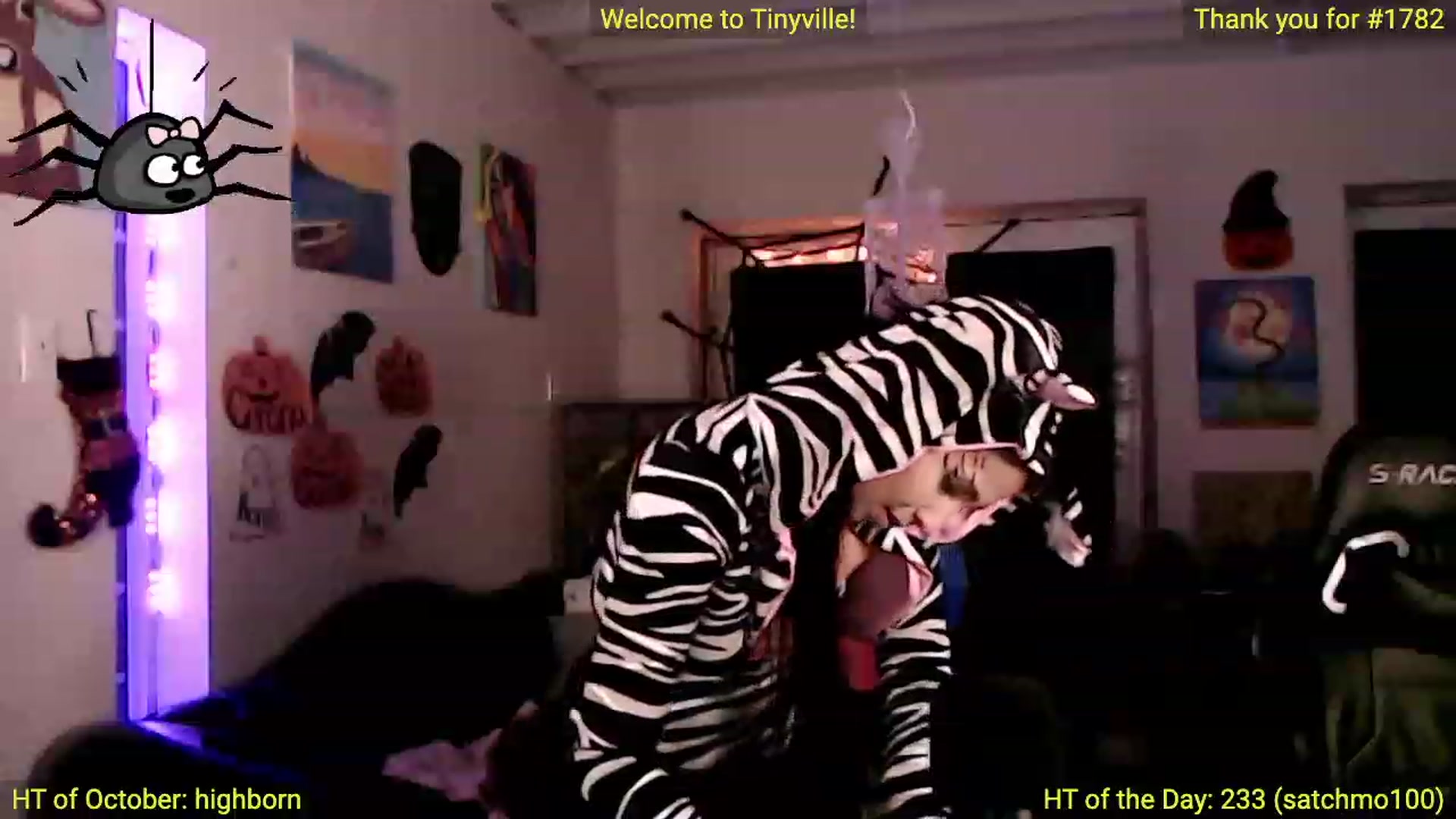 Gallery image thumbnail from ATinyCassie's myfreecams stream on, 10/22/2023, 03:59 image 7 of 20